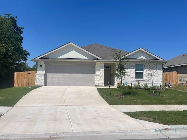 707 East St, Hutto, TX 78634