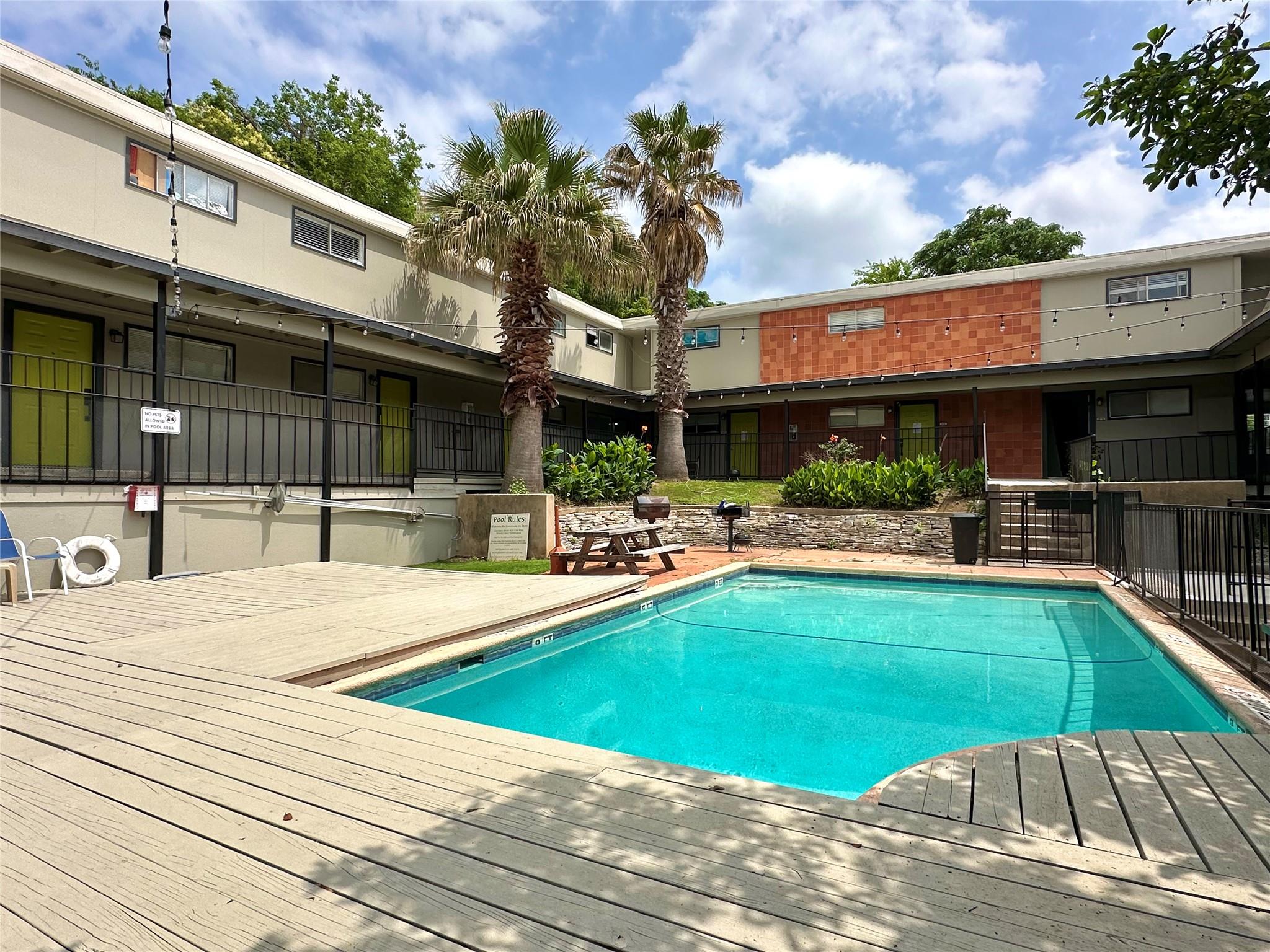 1204 1204 N LBJ Dr #212 Dr # 222, San Marcos, TX 78666