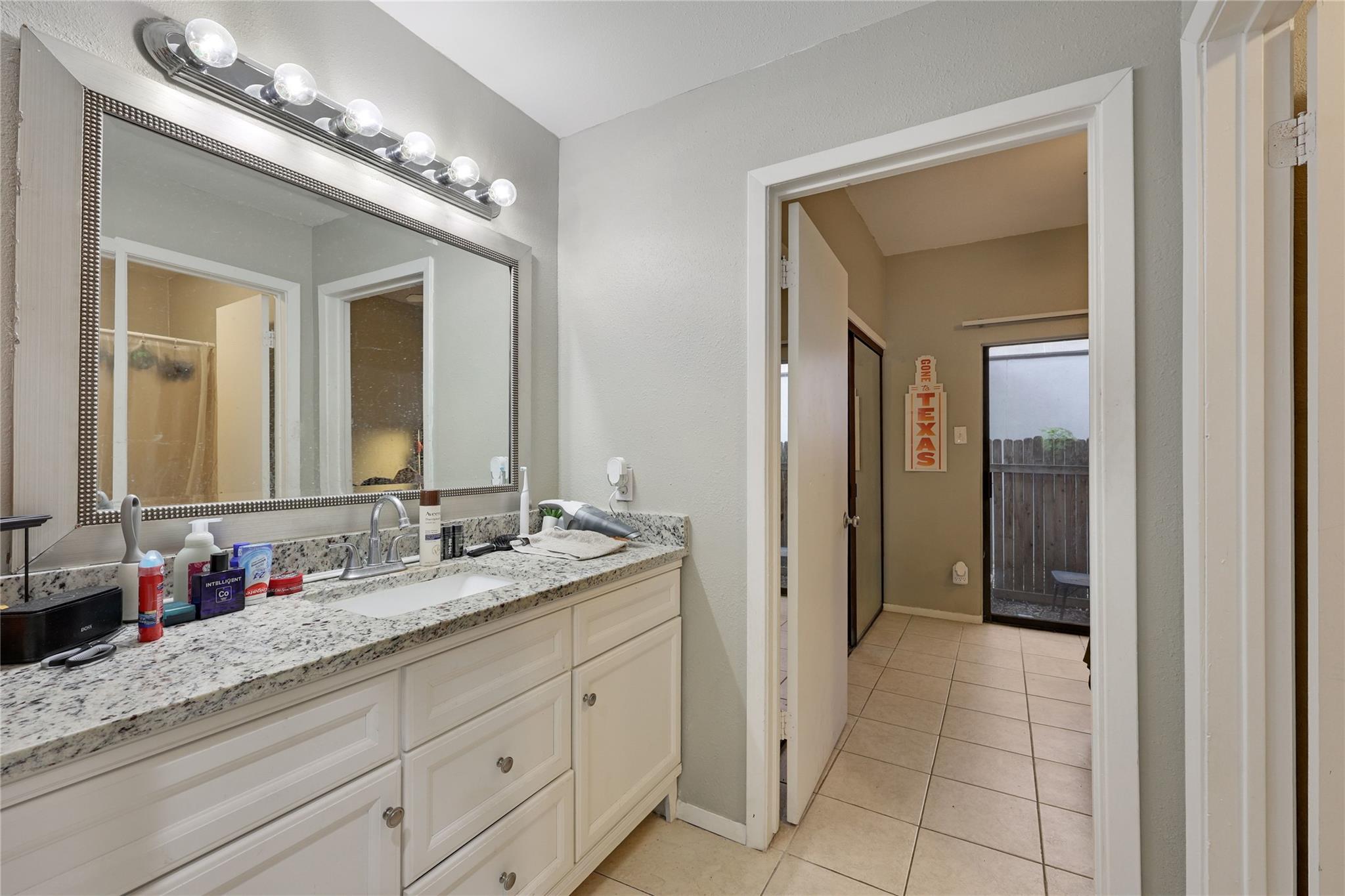 2815 Rio Grande St # 102, Austin, TX 78705