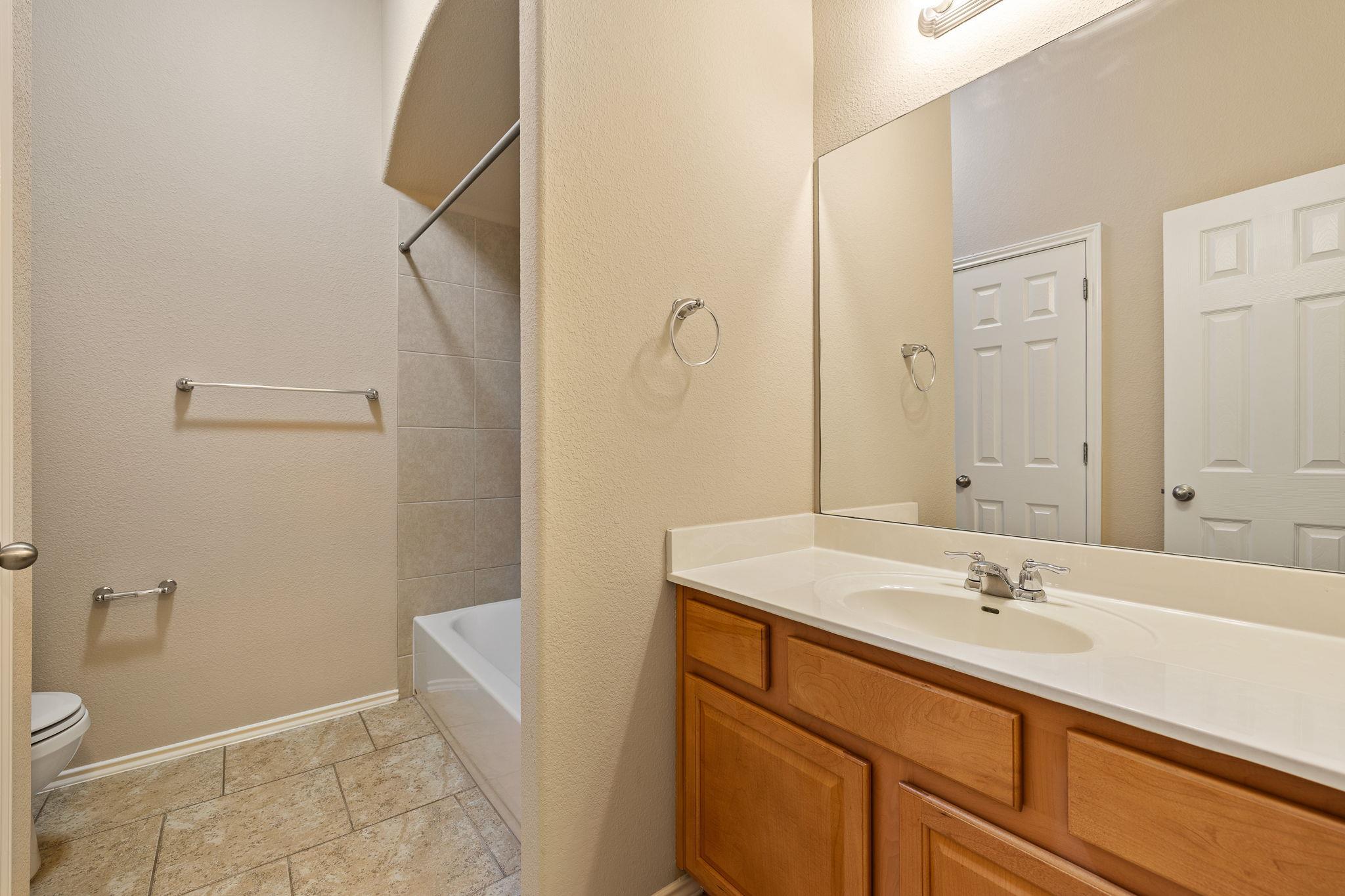 536 Peregrine Way, Leander, TX 78641