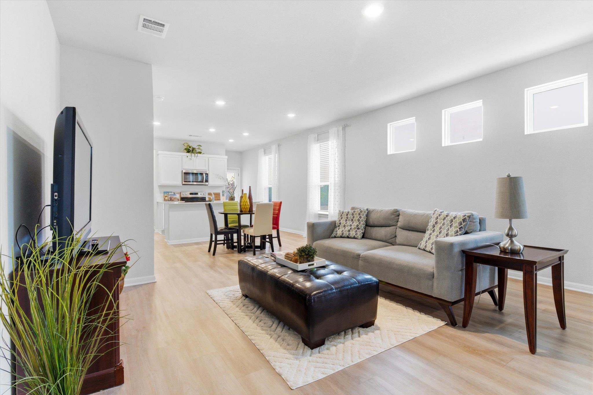 149 Cutleaf Cv, San Marcos, TX 78666