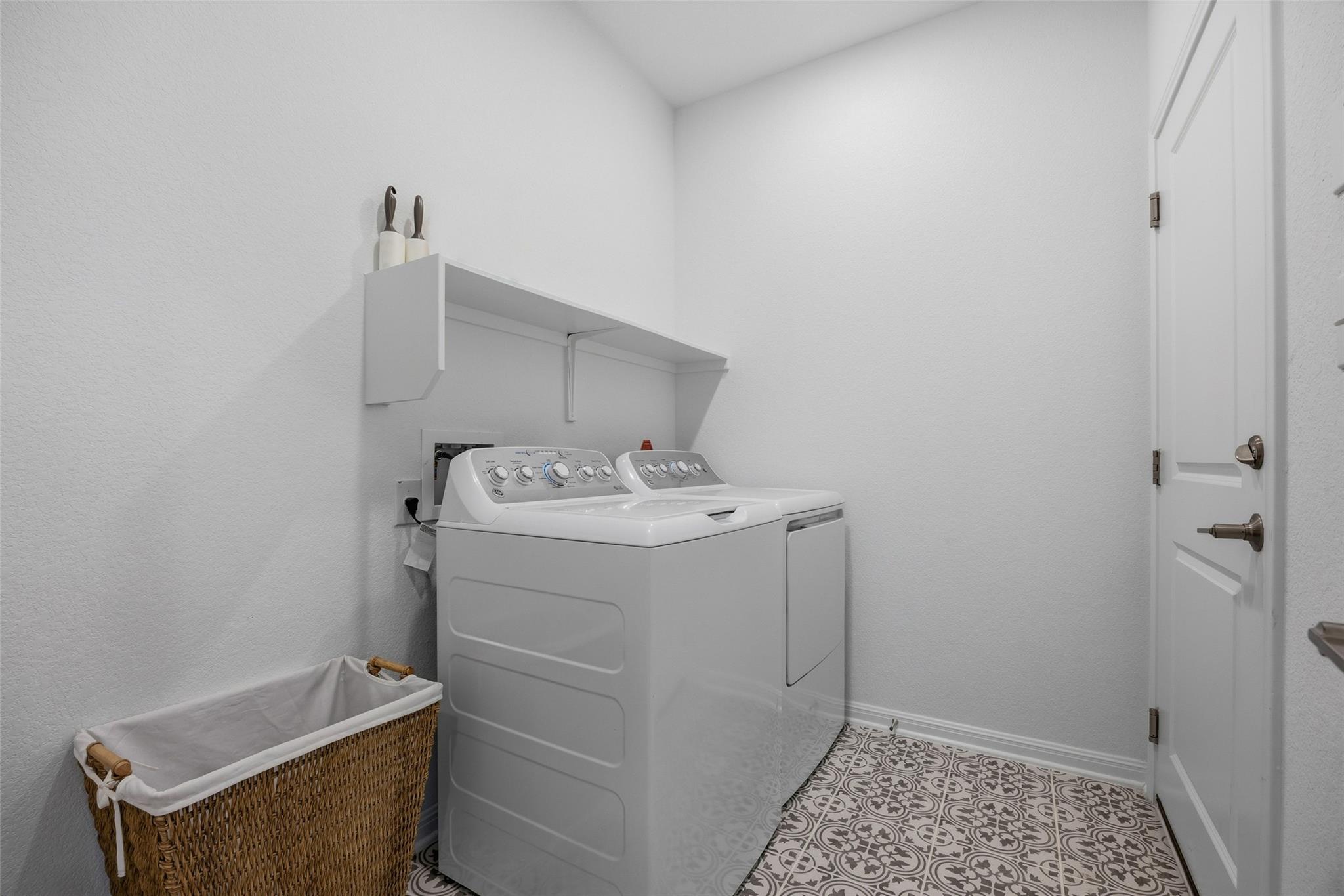 858 Papaya Dr, Buda, TX 78610