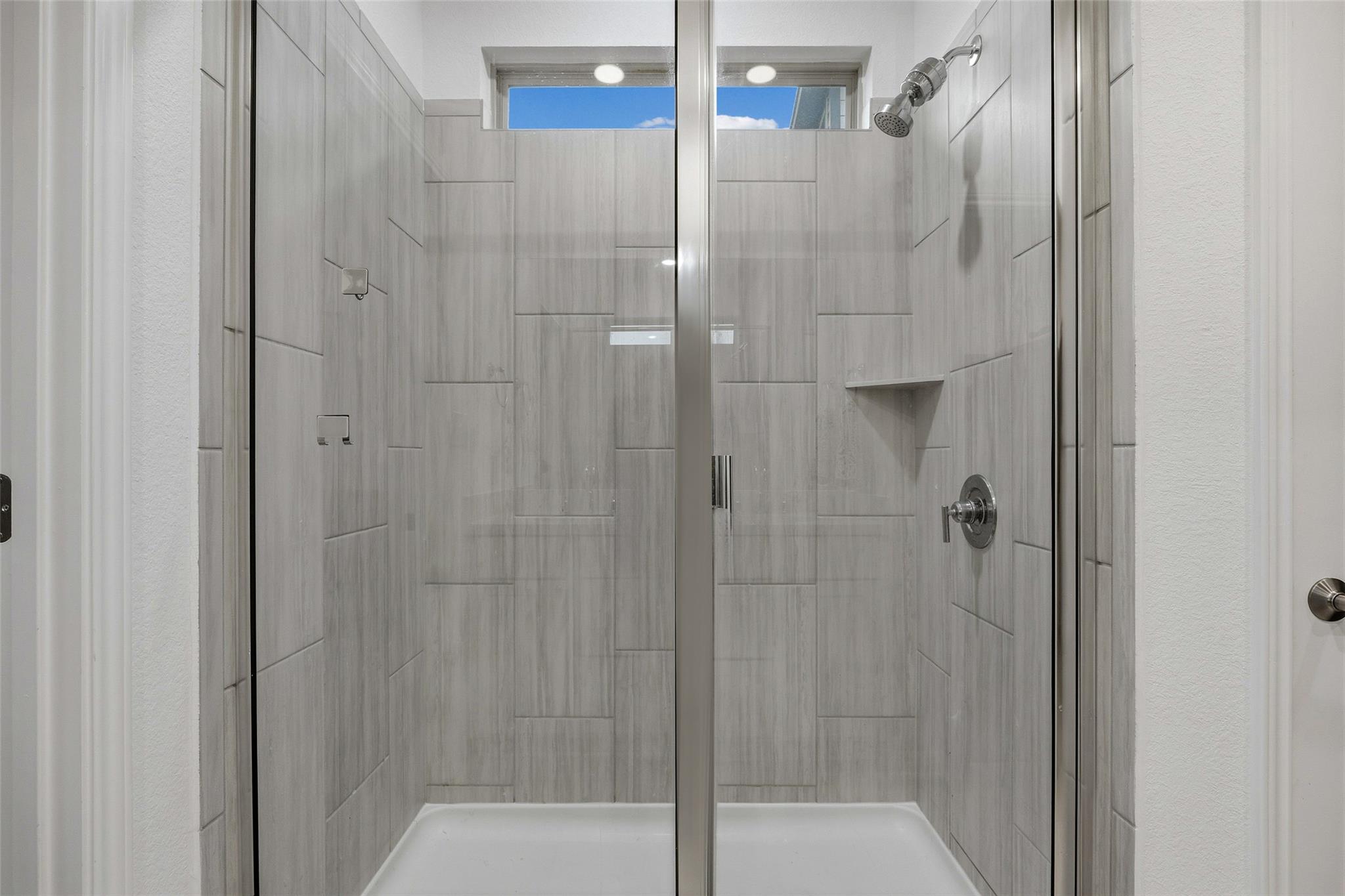 858 Papaya Dr, Buda, TX 78610