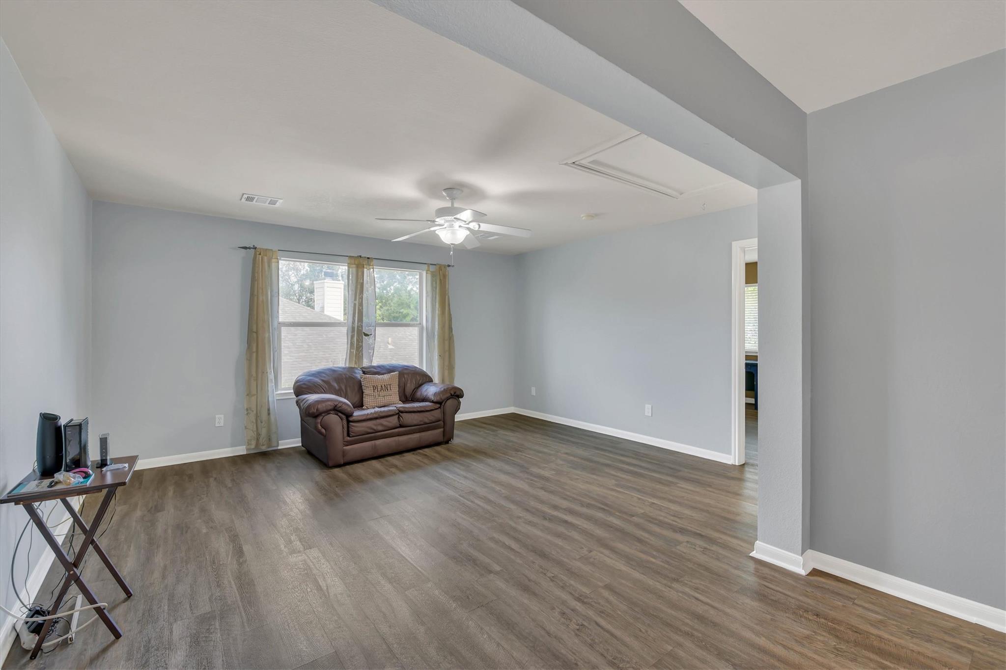 1910 Wickett Way, Cedar Park, TX 78613