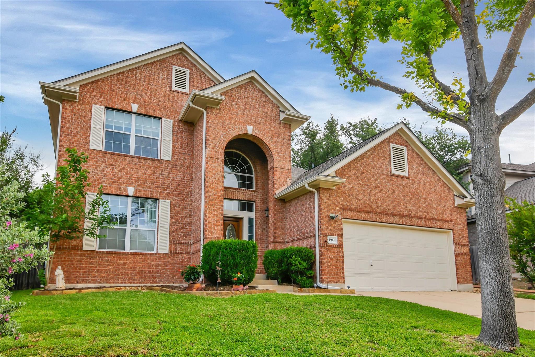 1910 Wickett Way, Cedar Park, TX 78613