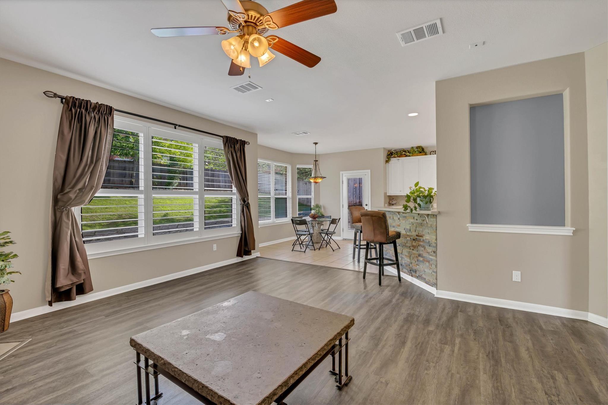 1910 Wickett Way, Cedar Park, TX 78613