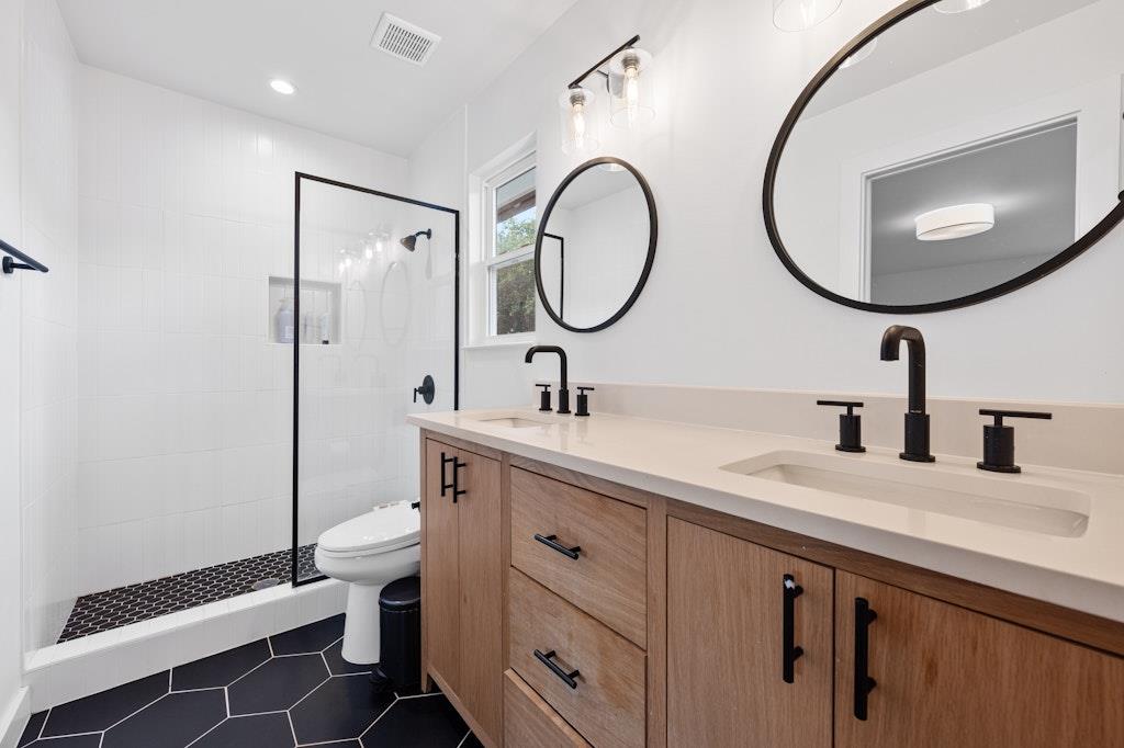 3713 Harpers Ferry Ln, Austin, TX 78749