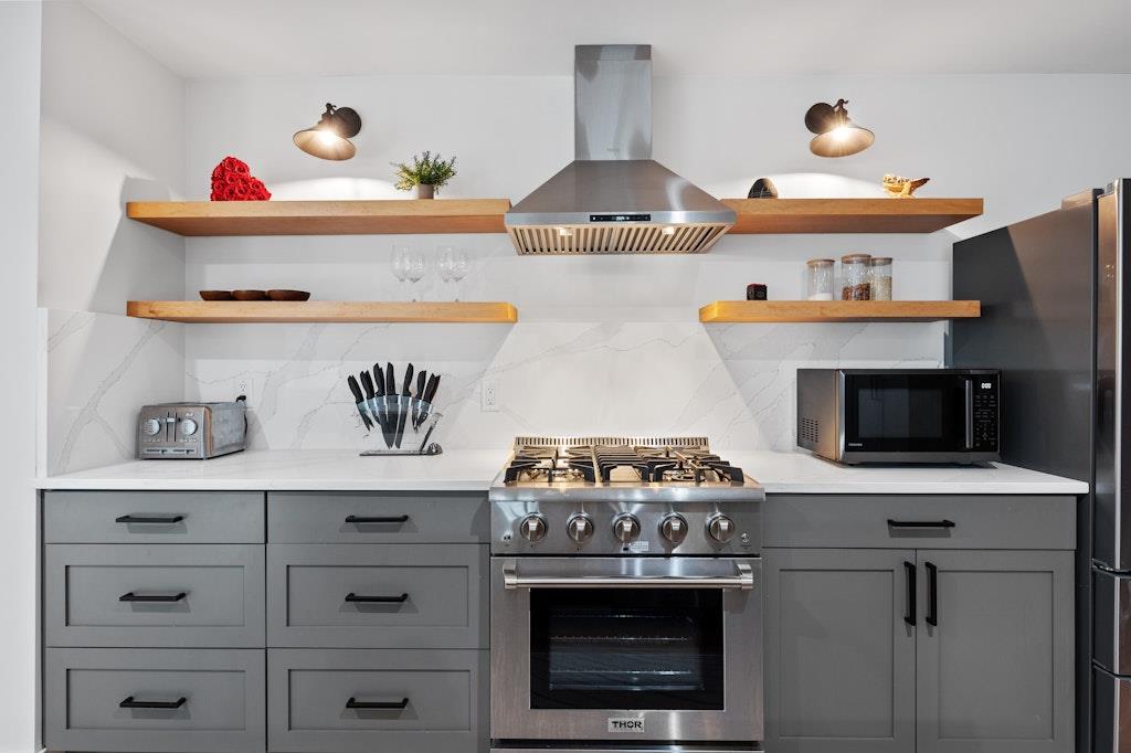 3713 Harpers Ferry Ln, Austin, TX 78749