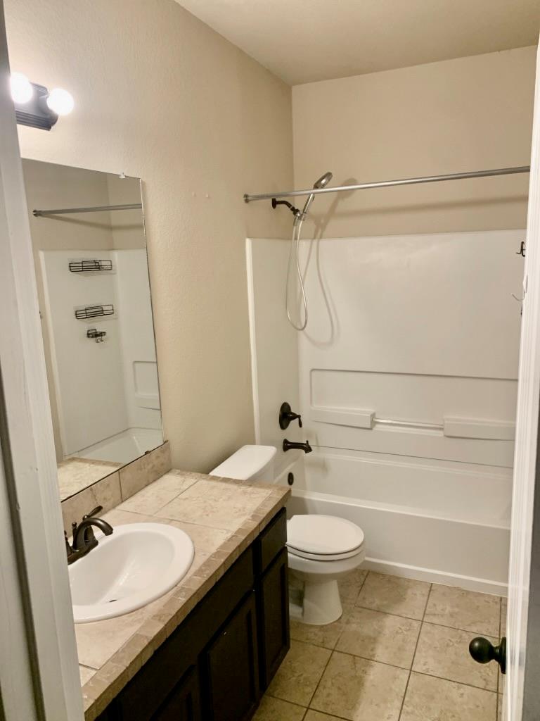 215 N College St, Georgetown, TX 78626