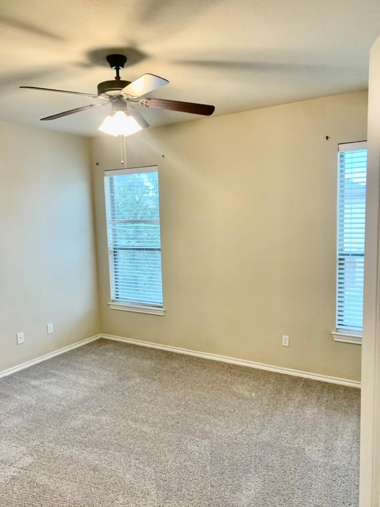 215 N College St, Georgetown, TX 78626