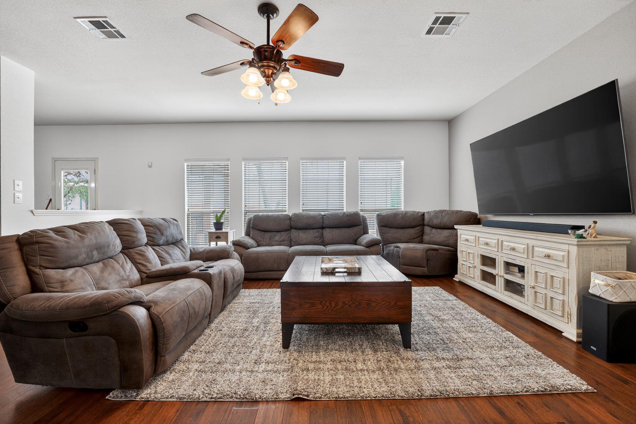 3421 Longhorn Trl, Round Rock, TX 78664