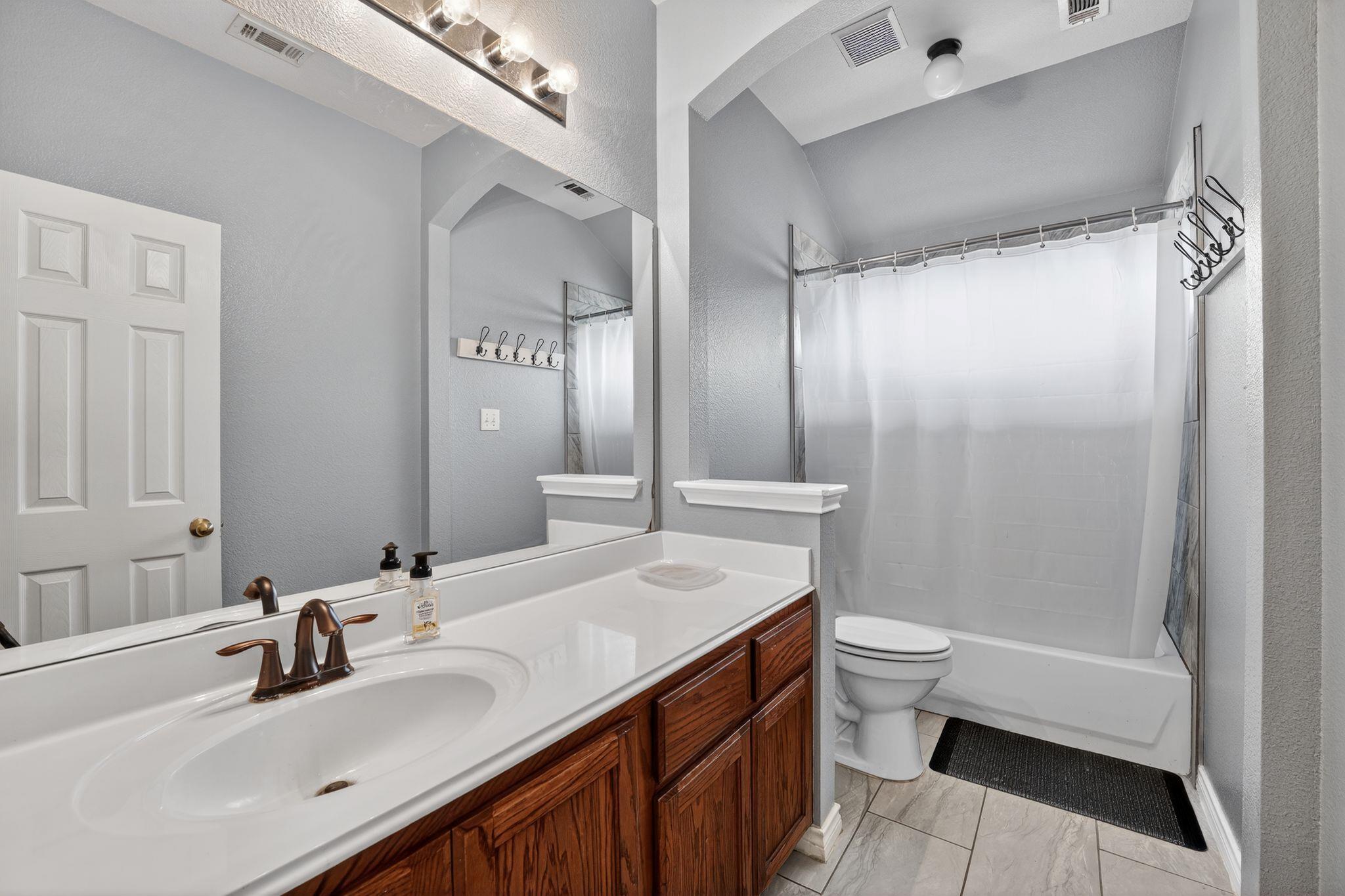 3421 Longhorn Trl, Round Rock, TX 78664