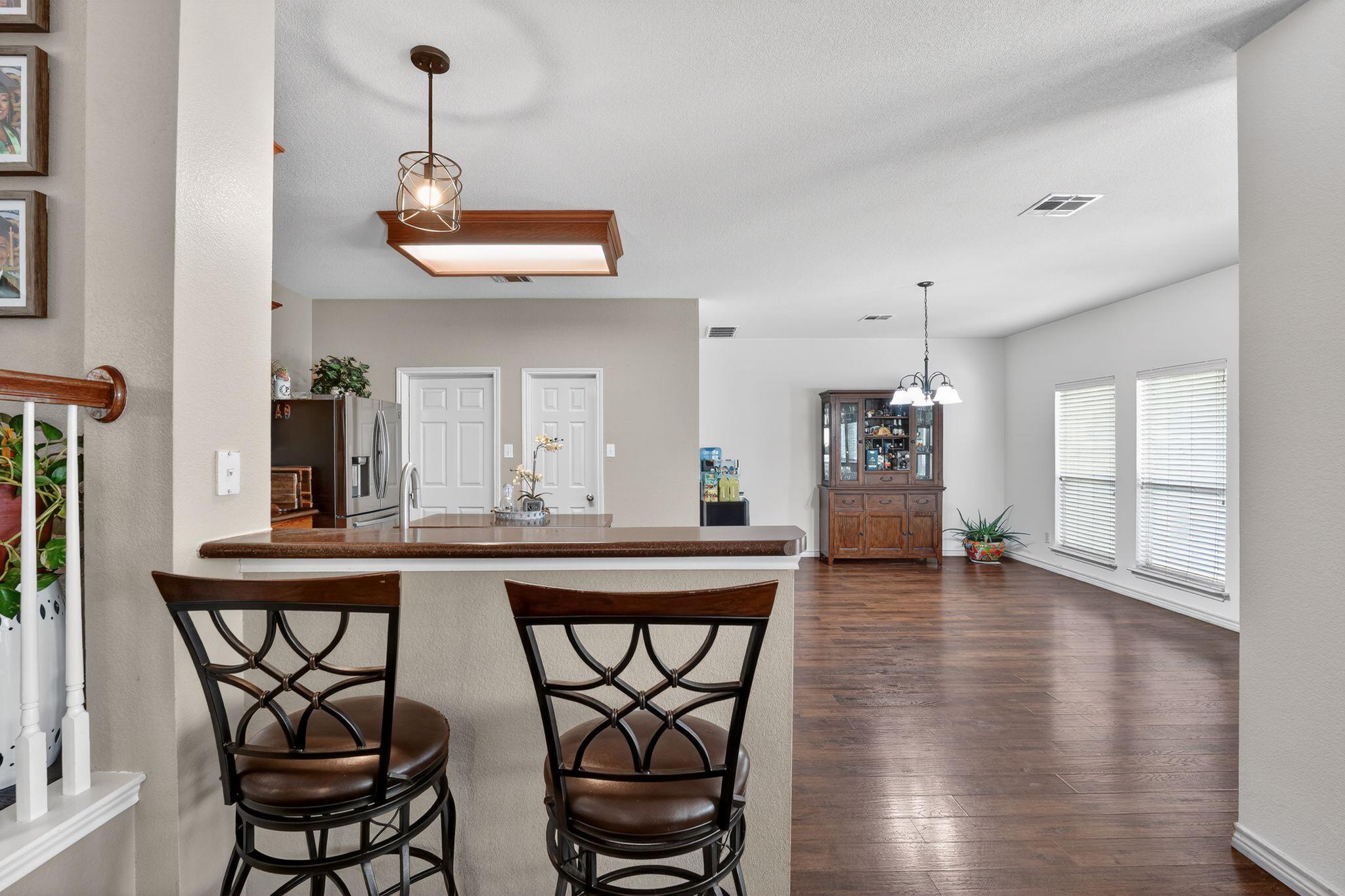 3421 Longhorn Trl, Round Rock, TX 78664