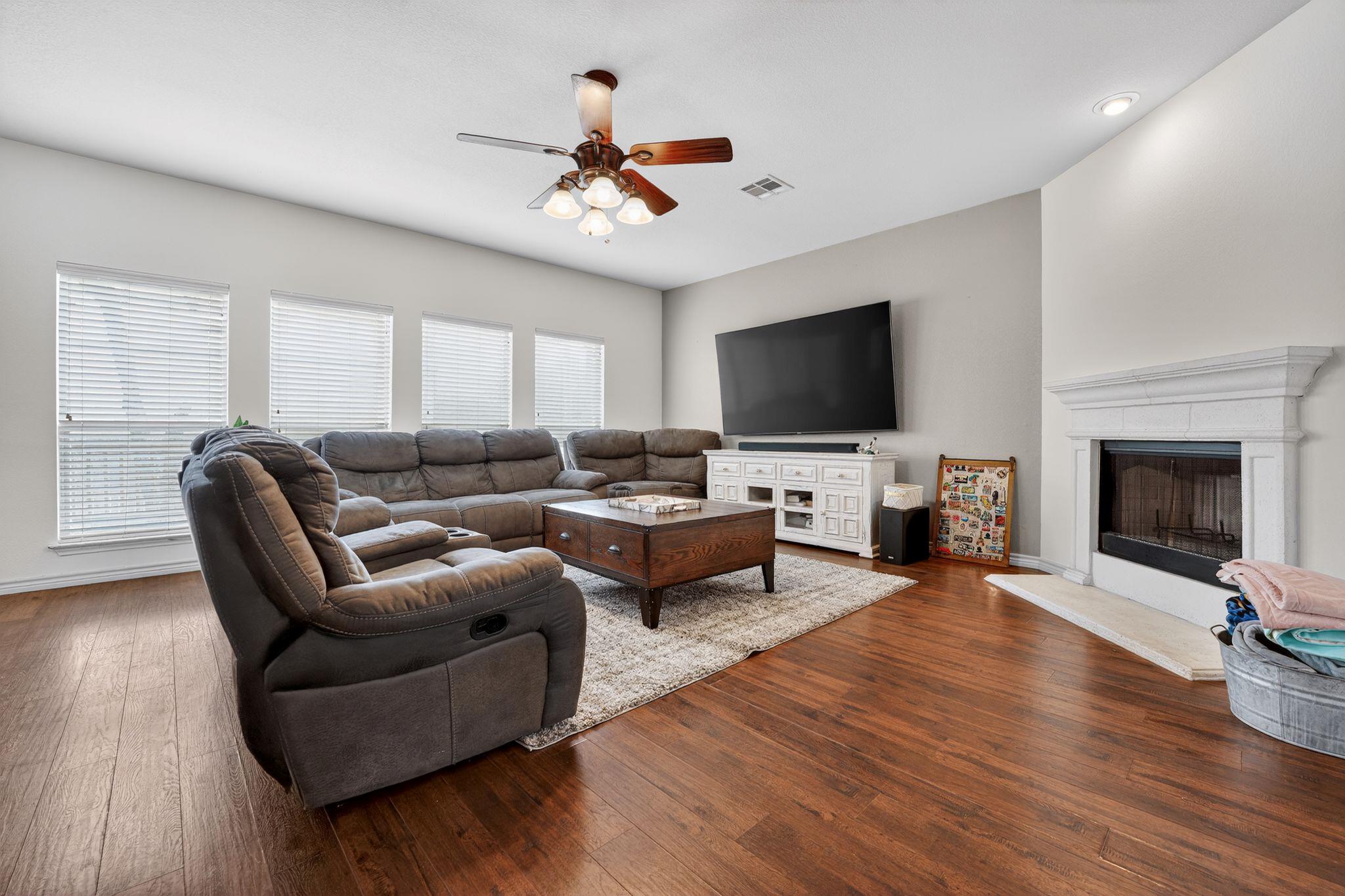 3421 Longhorn Trl, Round Rock, TX 78664