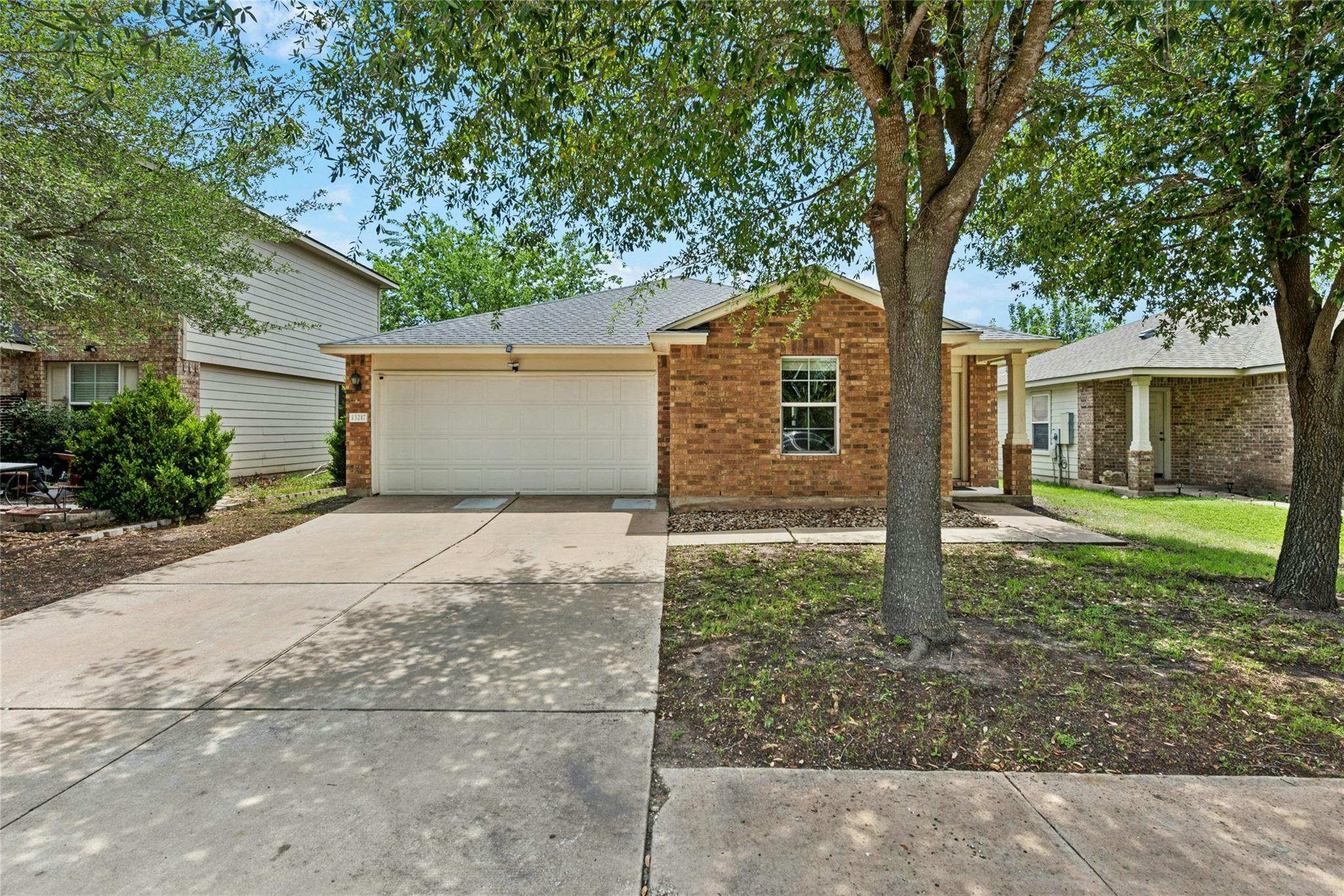 13217 High Sierra St, Manor, TX 78653