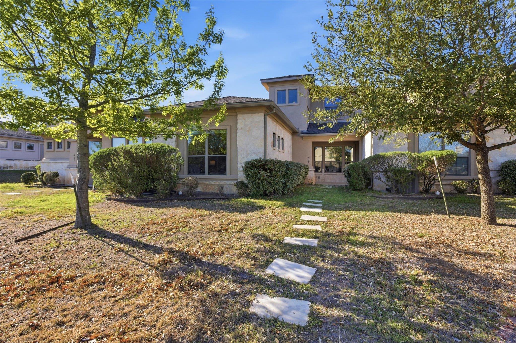 438 Stagecoach Trl, San Marcos, TX 78666