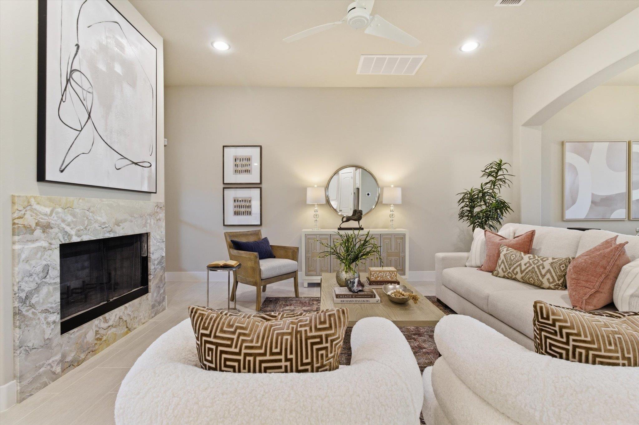 438 Stagecoach Trl, San Marcos, TX 78666