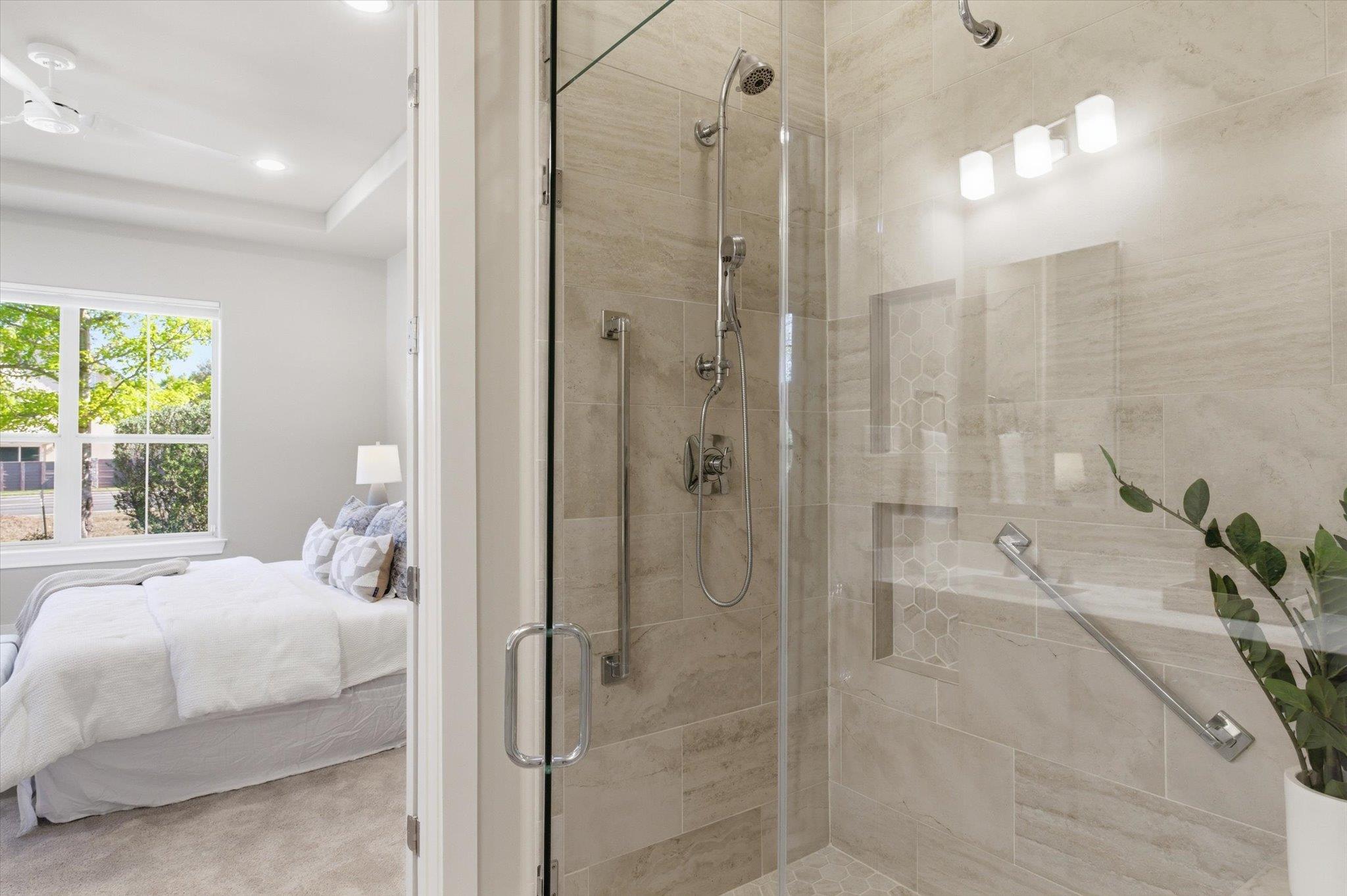 438 Stagecoach Trl, San Marcos, TX 78666