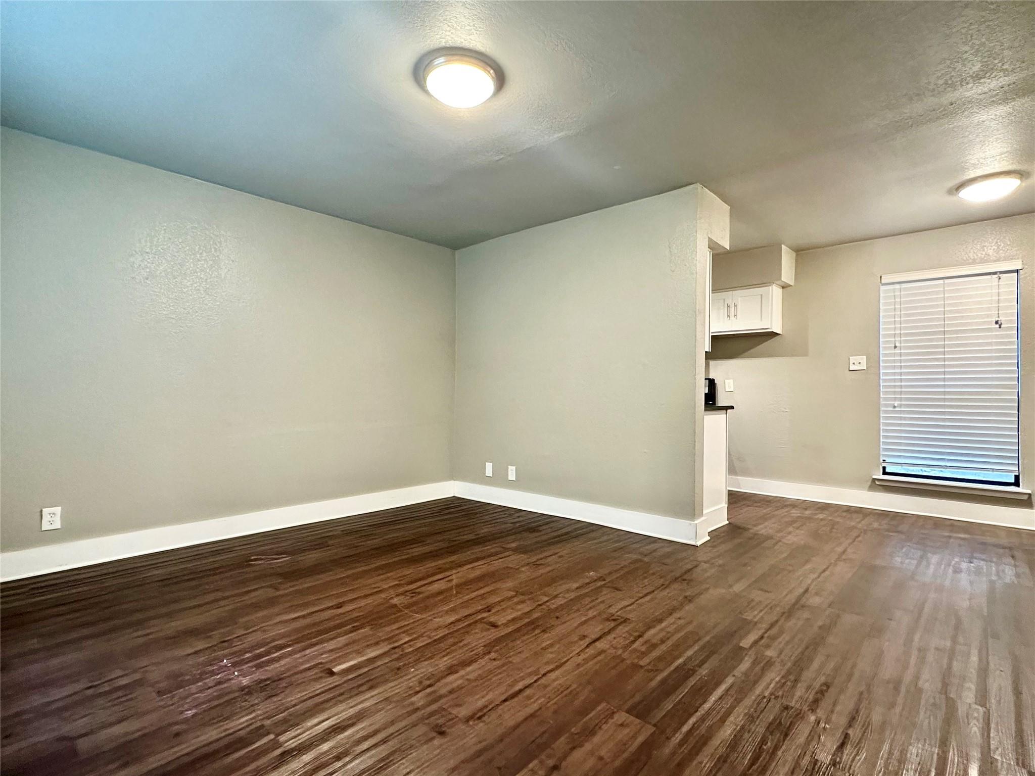 4316 Bull Creek Rd # 106, Austin, TX 78731