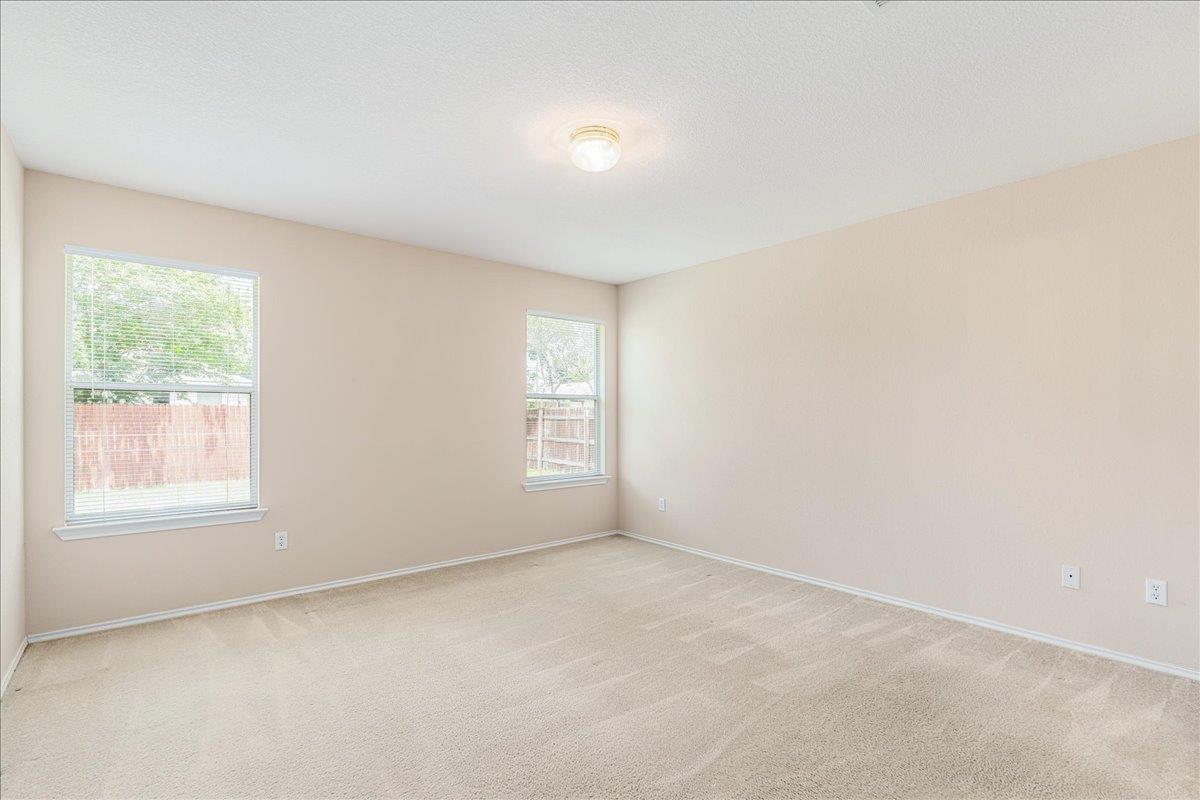 103 Wren Cv, Hutto, TX 78634