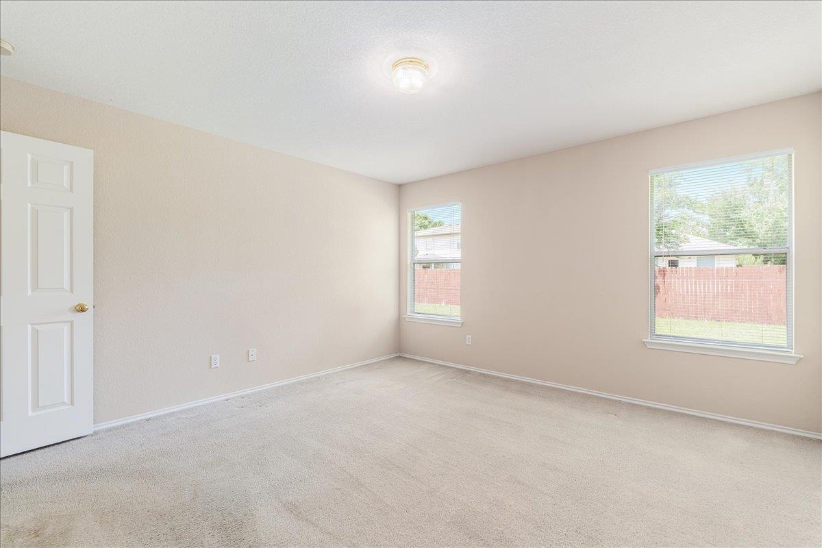 103 Wren Cv, Hutto, TX 78634