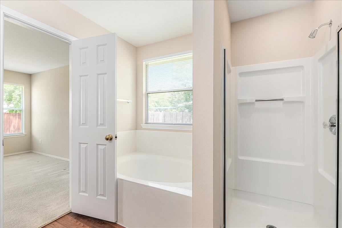 103 Wren Cv, Hutto, TX 78634