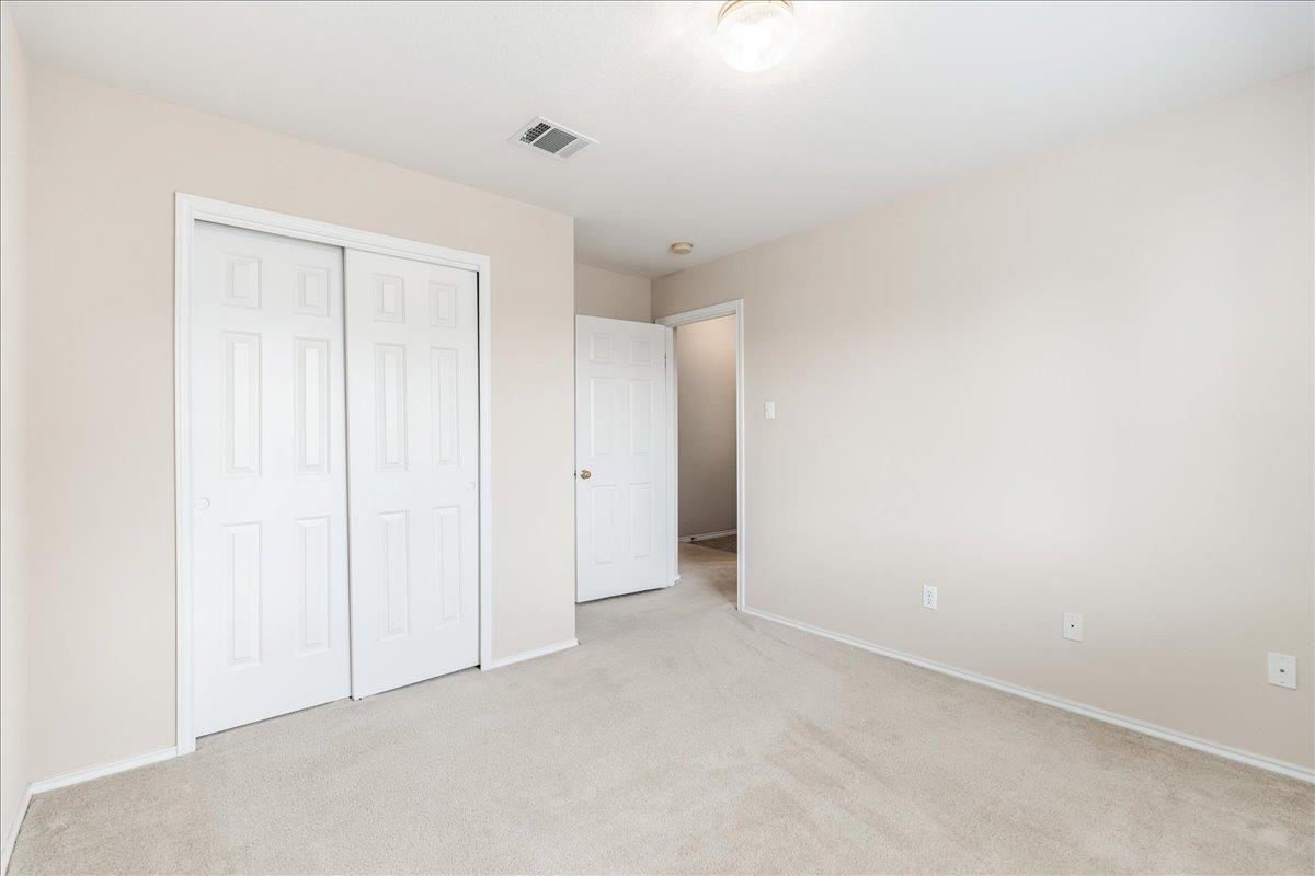 103 Wren Cv, Hutto, TX 78634