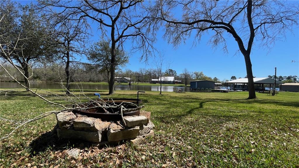 11810 Riley Green Road, Franklin, TX 77856