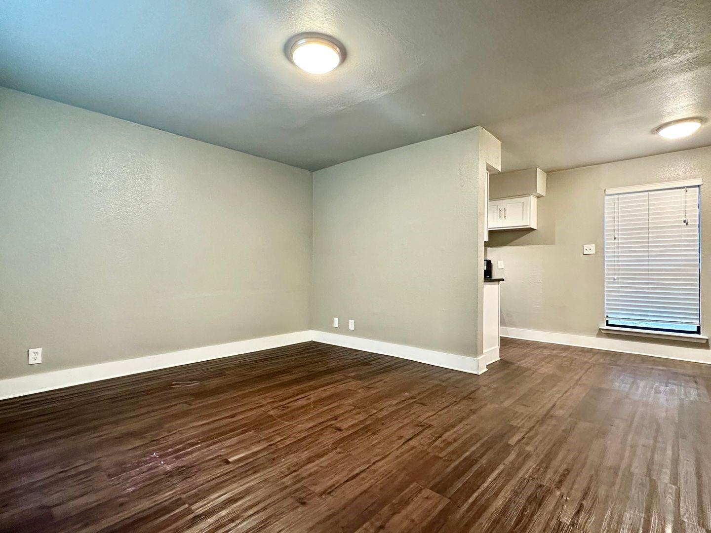 4316 Bull Creek Rd # 107, Austin, TX 78731