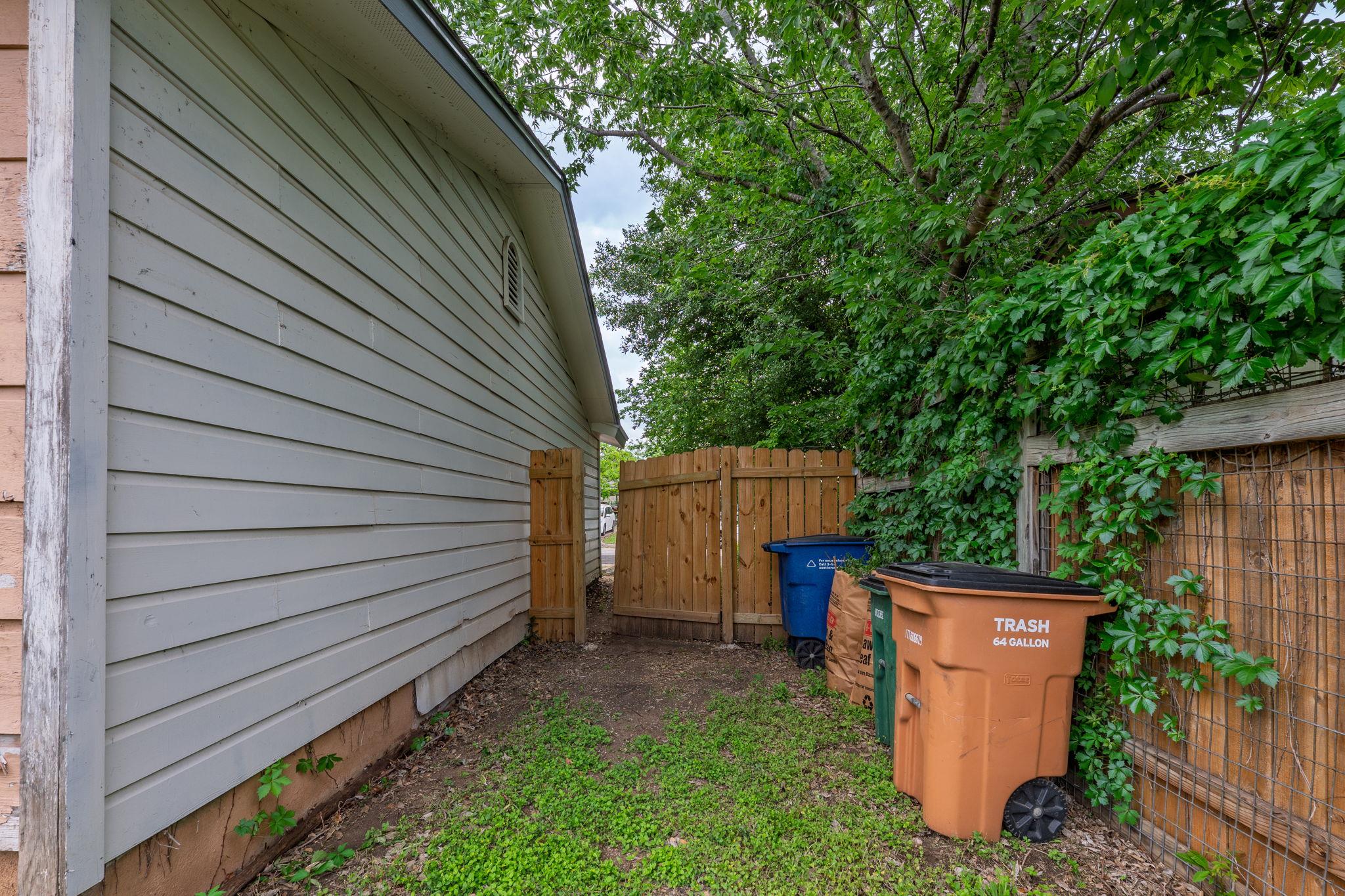 2613 Nottingham Ln, Austin, TX 78704