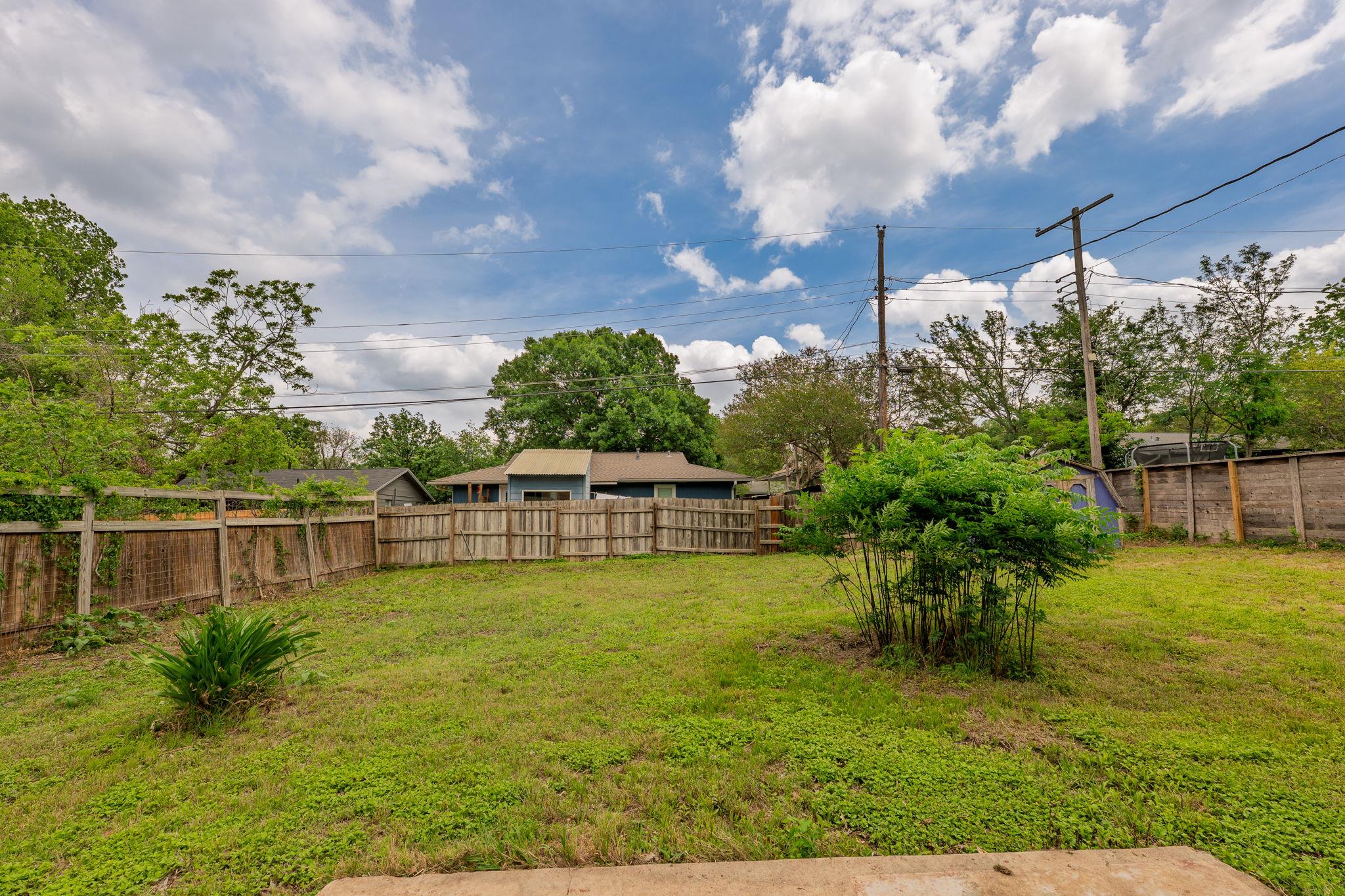 2613 Nottingham Ln, Austin, TX 78704