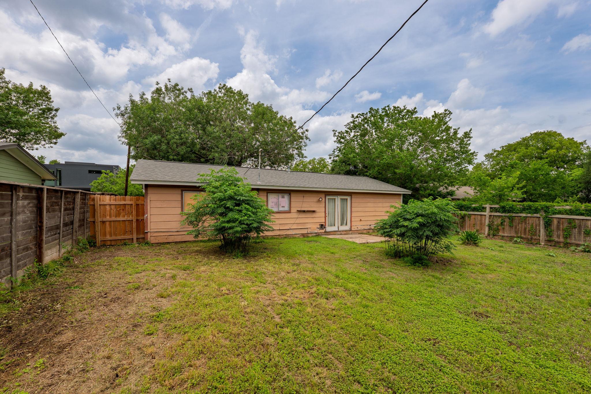 2613 Nottingham Ln, Austin, TX 78704
