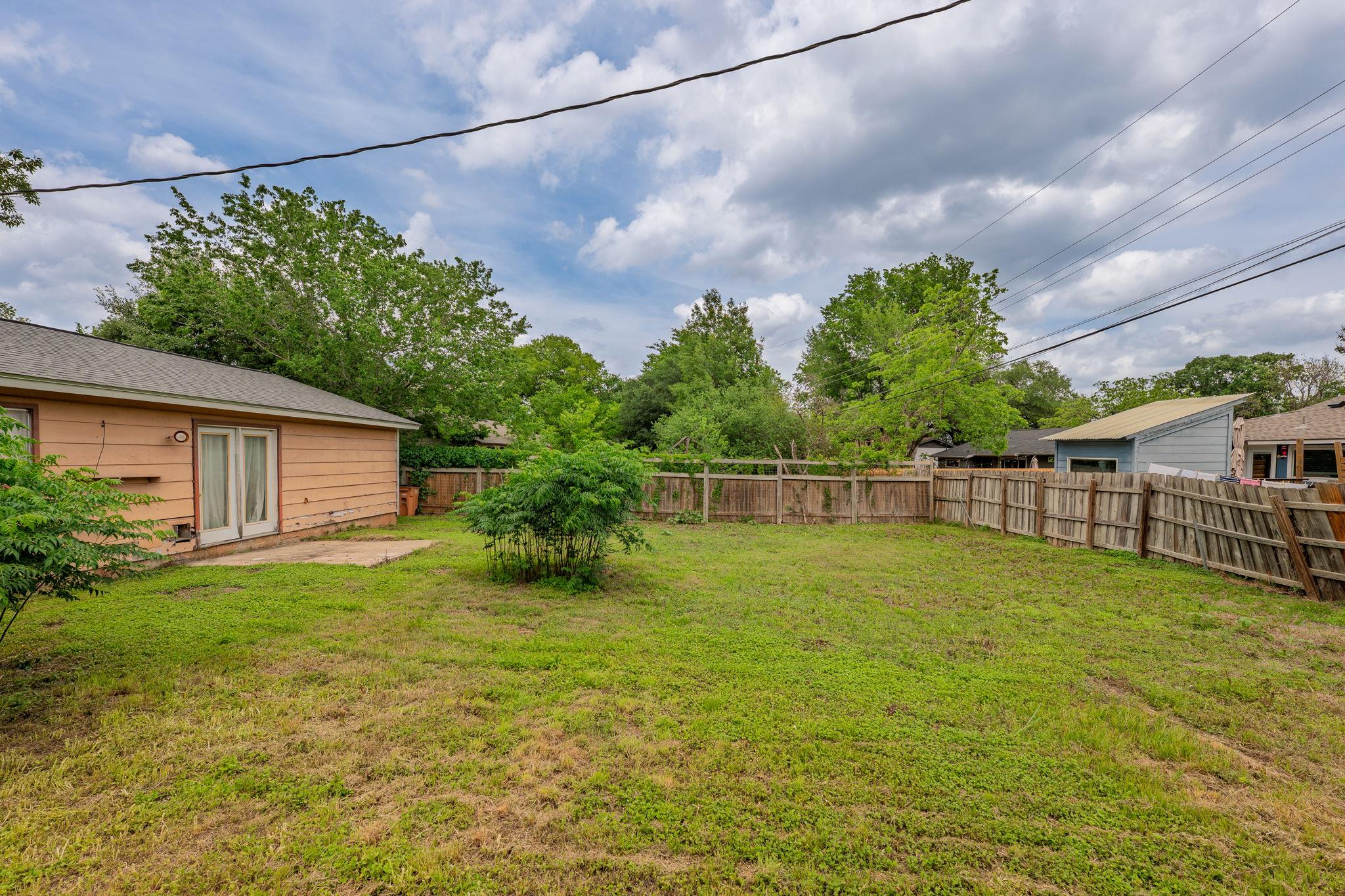 2613 Nottingham Ln, Austin, TX 78704