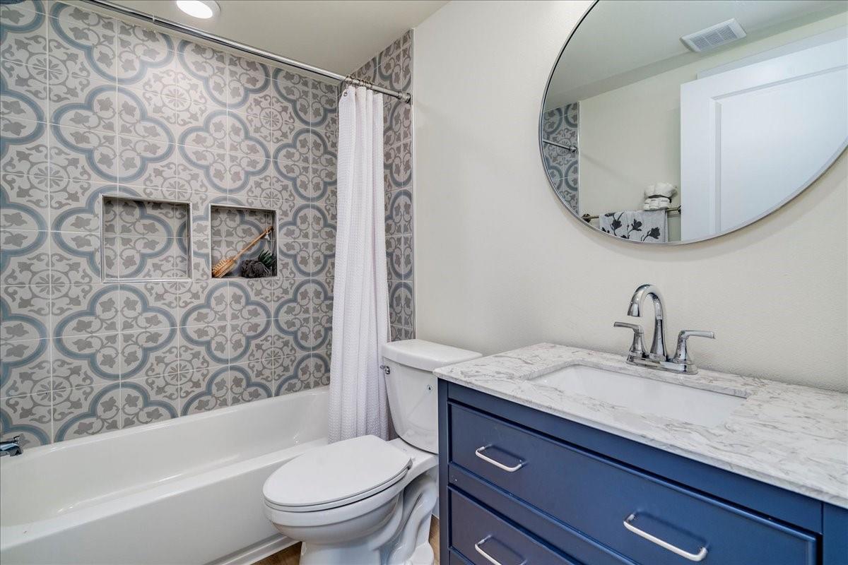 1120 Spur St, Austin, TX 78721