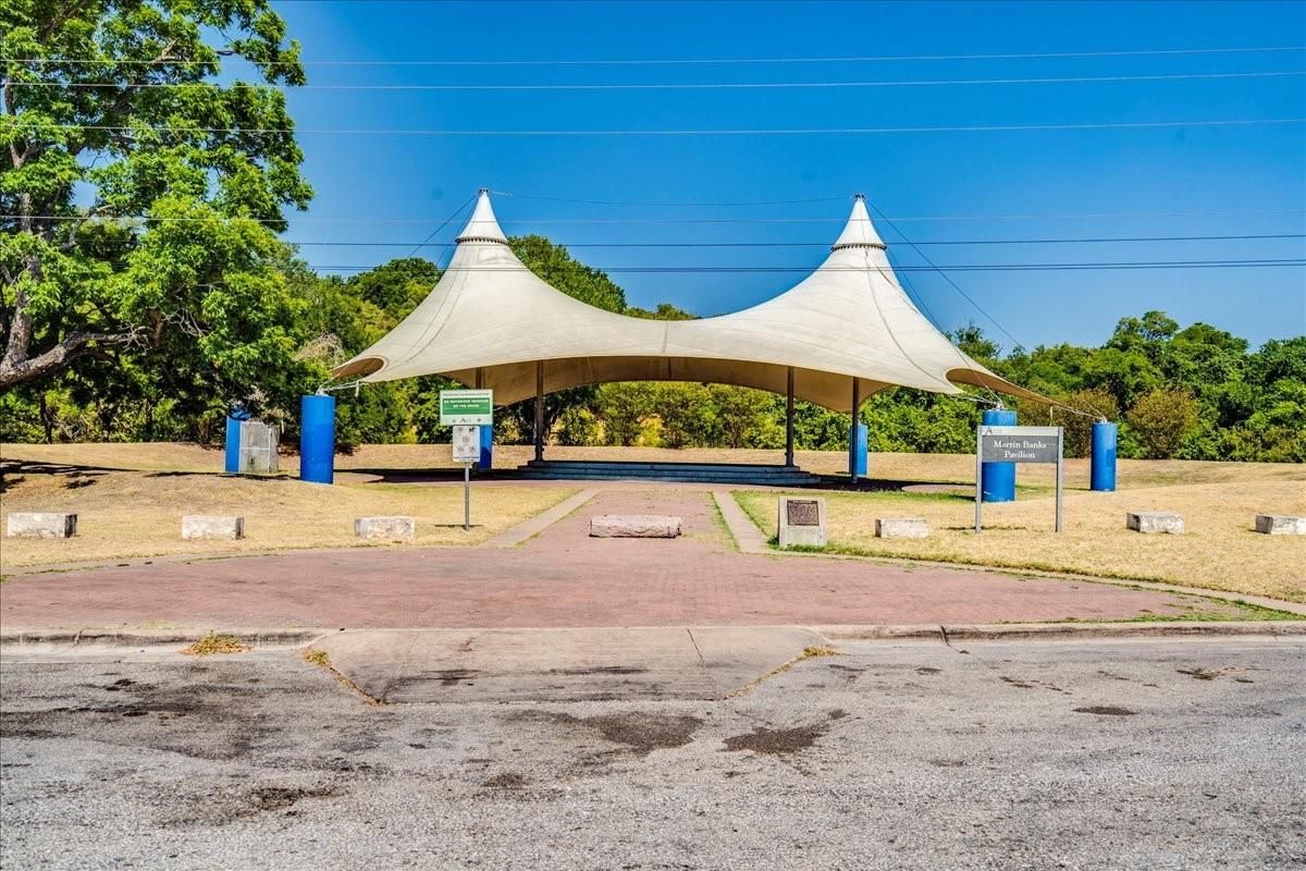 1120 Spur St, Austin, TX 78721