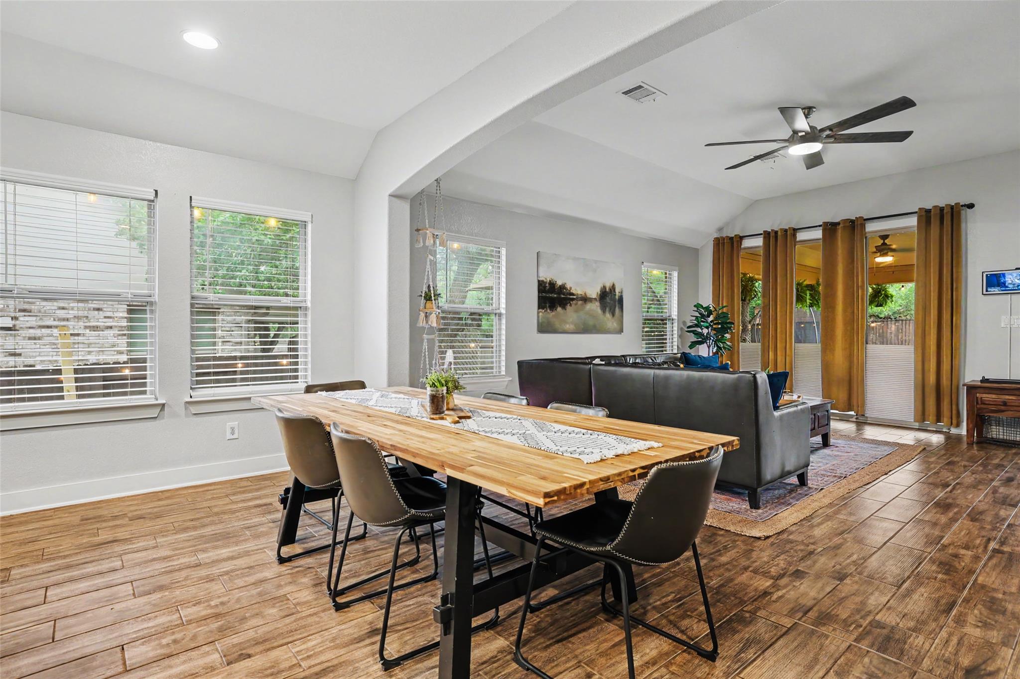 117 Rock Dock Rd, Georgetown, TX 78633