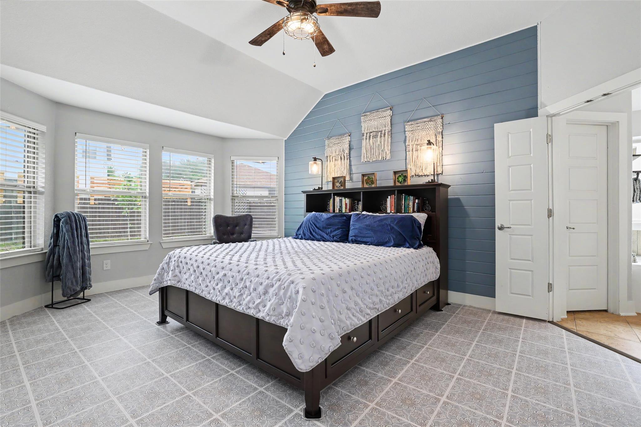 117 Rock Dock Rd, Georgetown, TX 78633