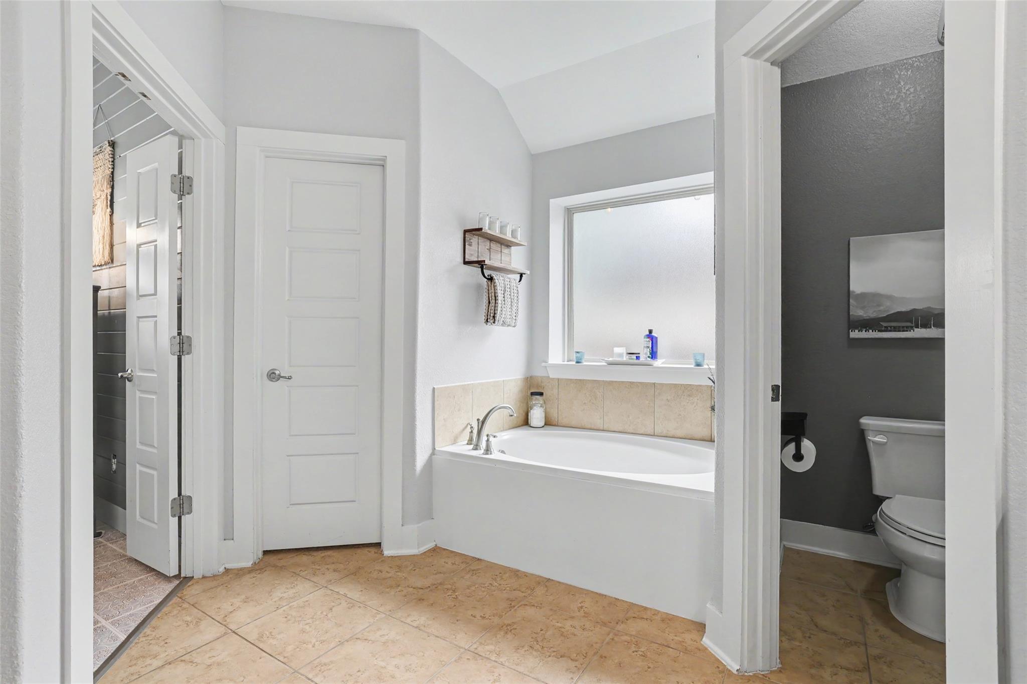 117 Rock Dock Rd, Georgetown, TX 78633