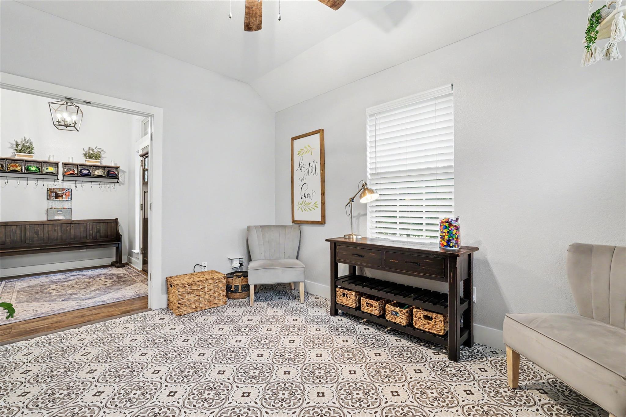 117 Rock Dock Rd, Georgetown, TX 78633