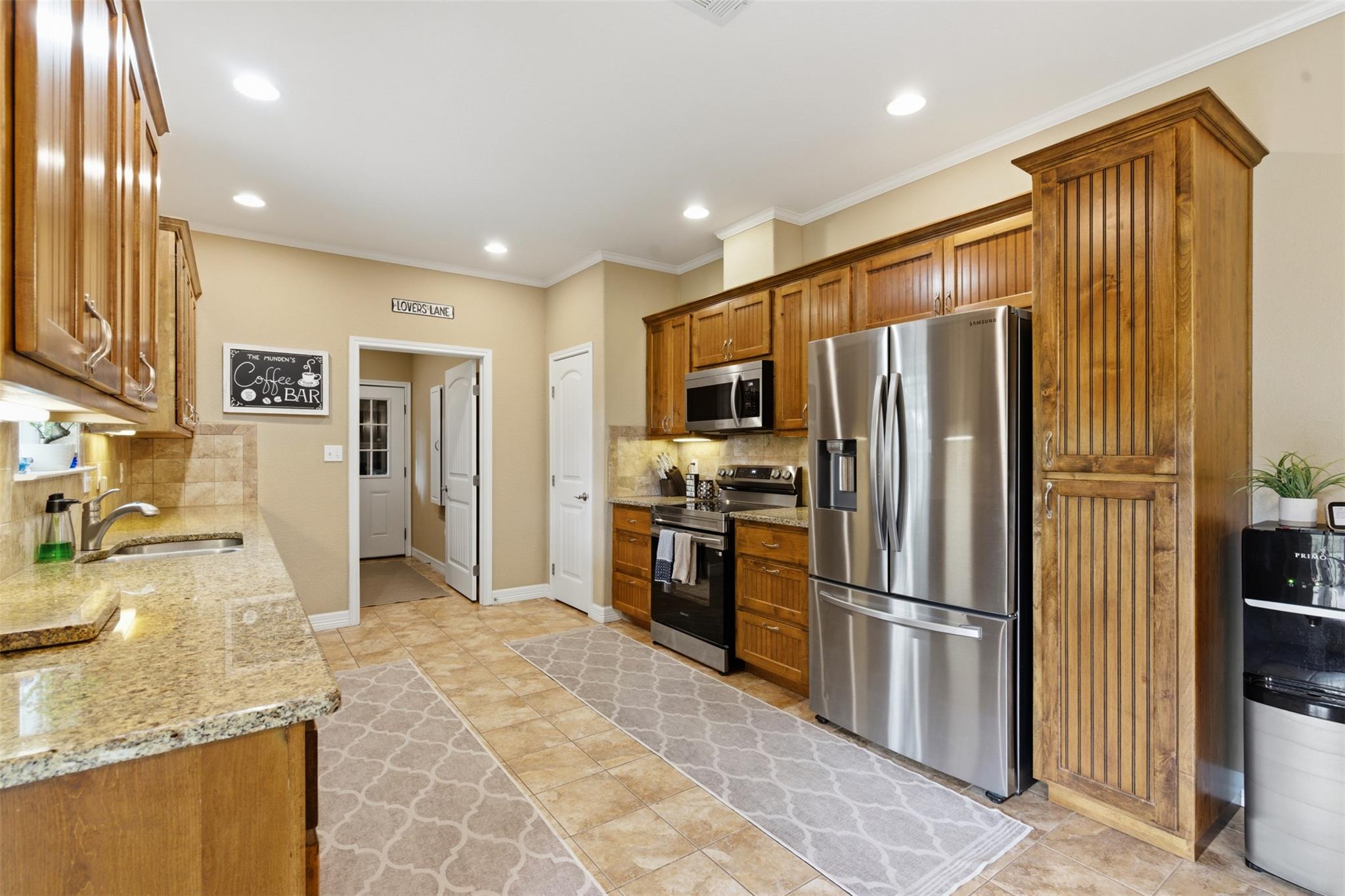 1221 Lovers Ln, Bastrop, TX 78602