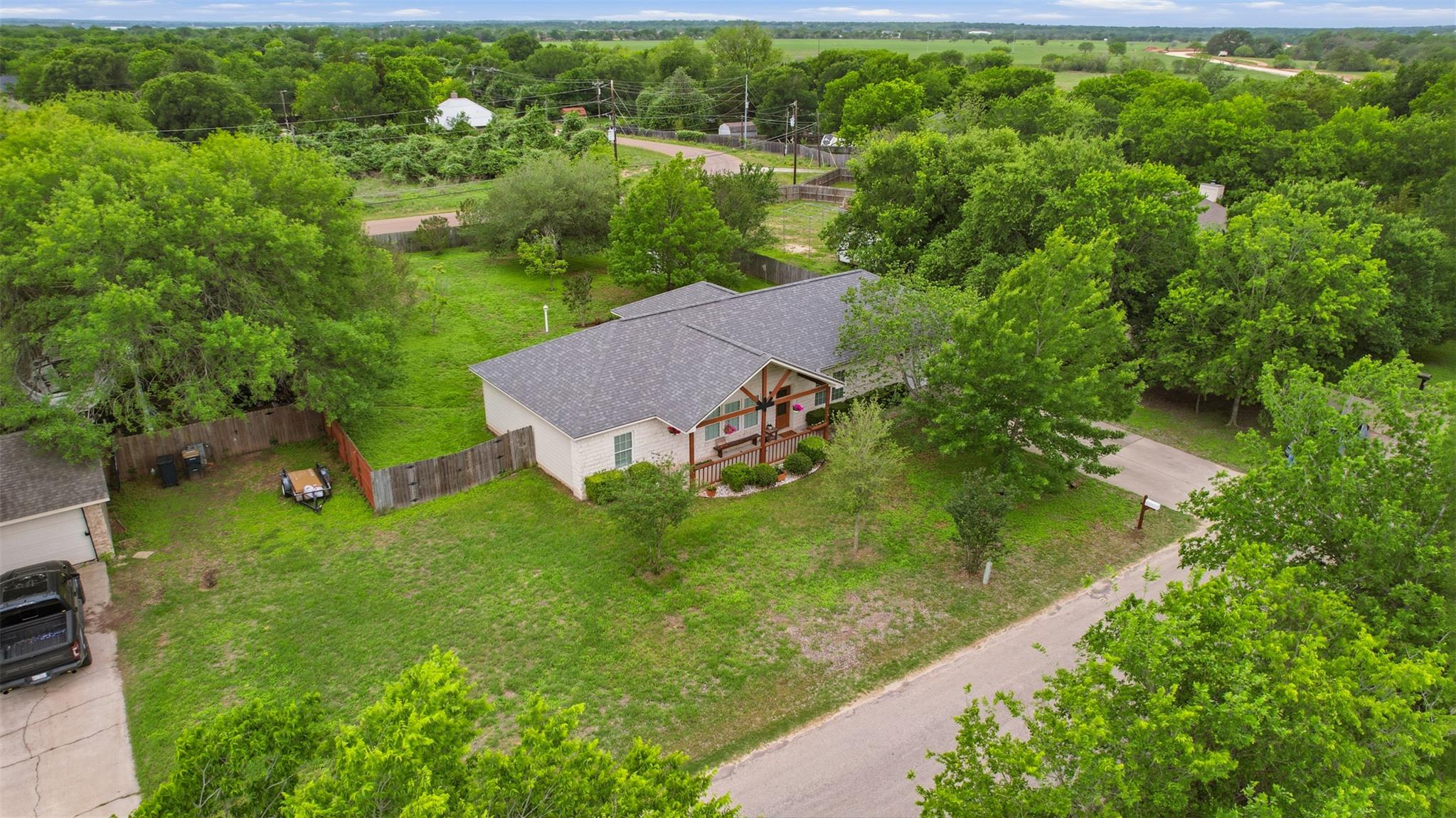 1221 Lovers Ln, Bastrop, TX 78602