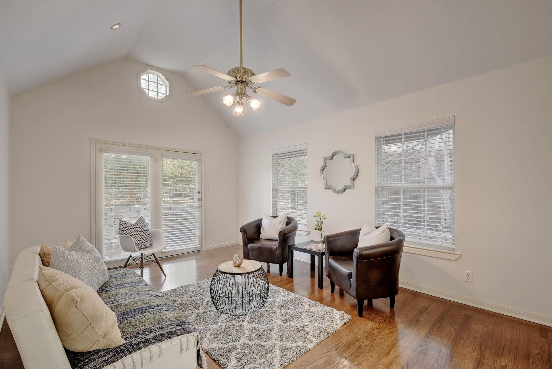 1909 WINSTED Ln, Austin, TX 78703