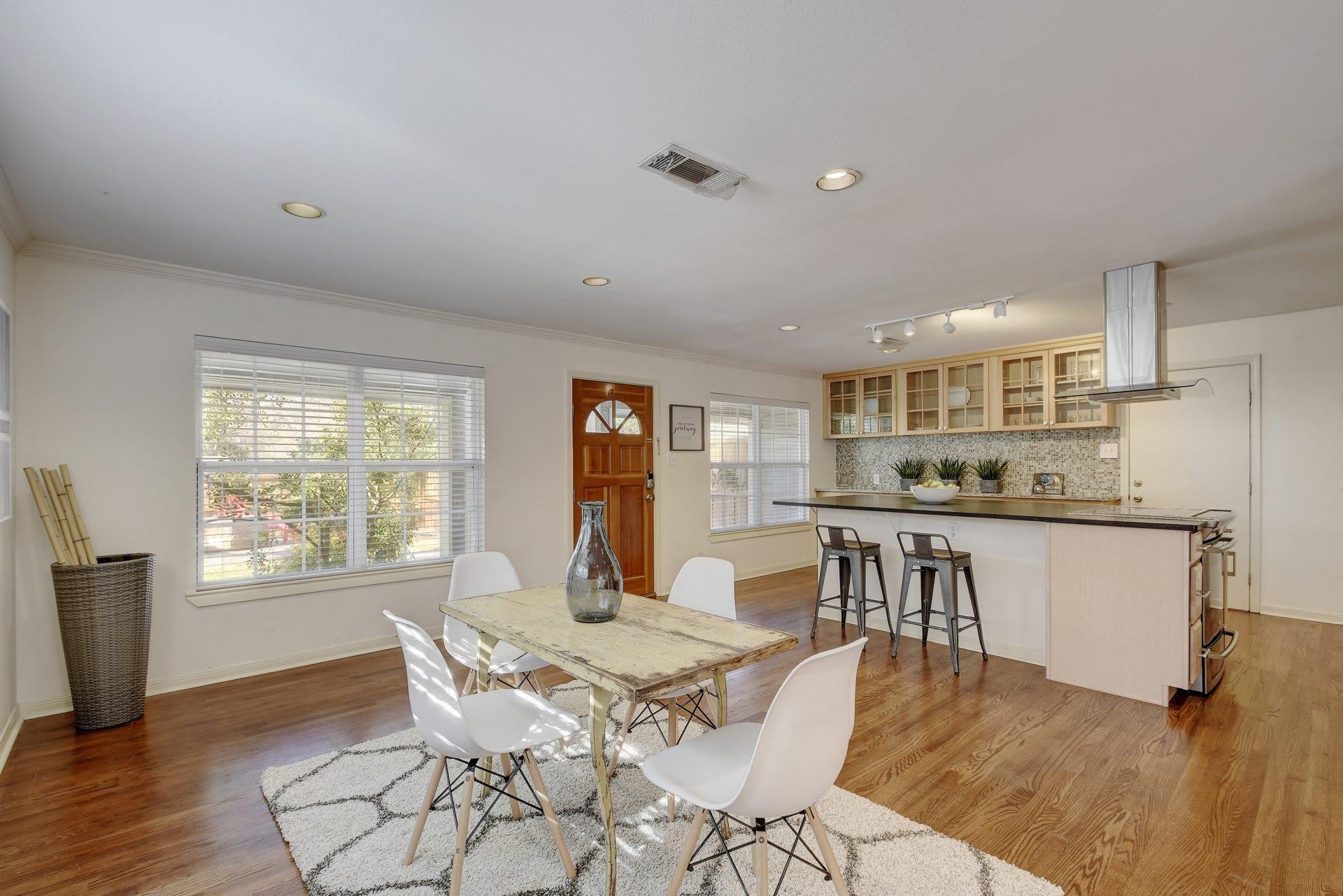 1909 WINSTED Ln, Austin, TX 78703