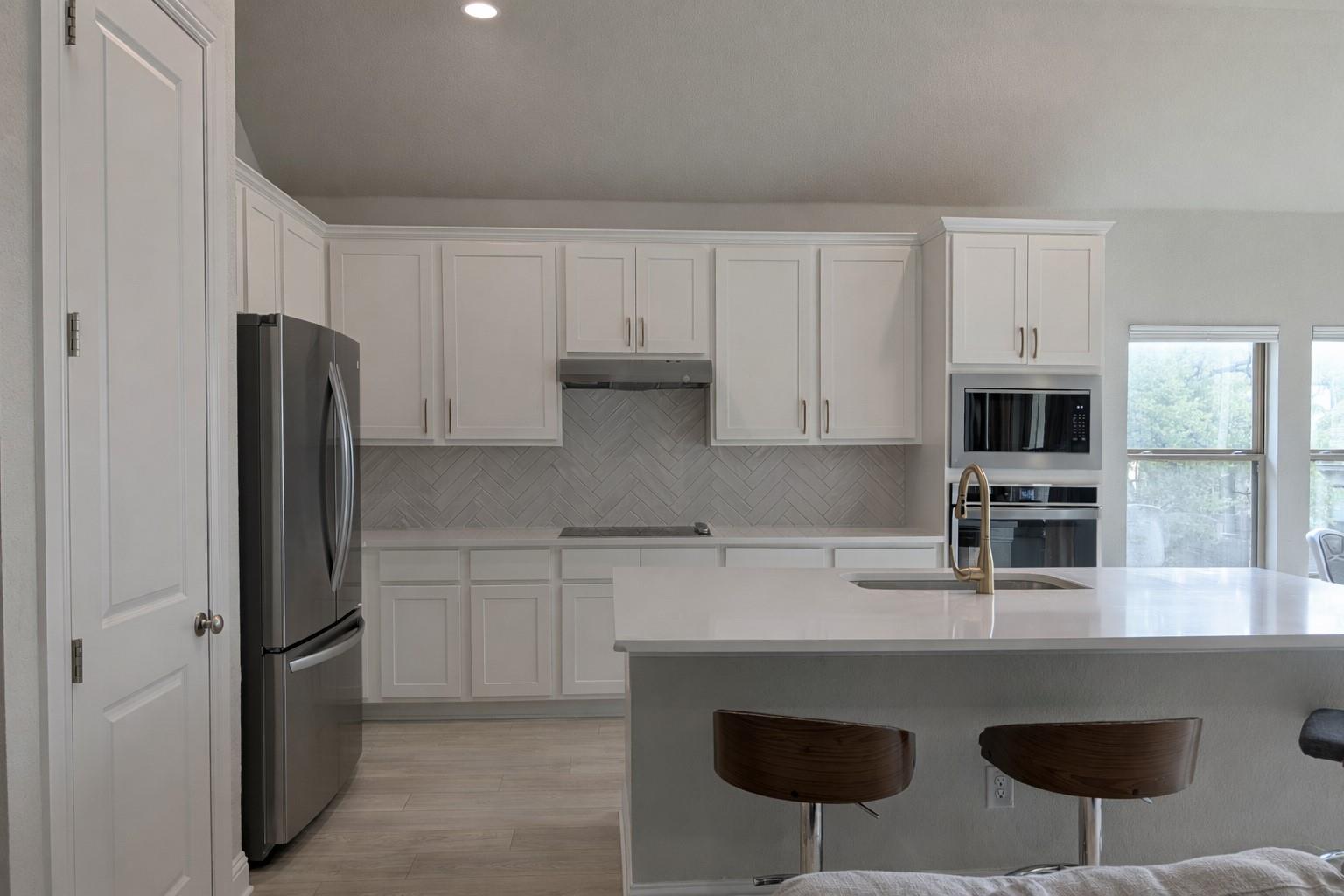 125 WHISTLING WILLOW Dr, Georgetown, TX 78628