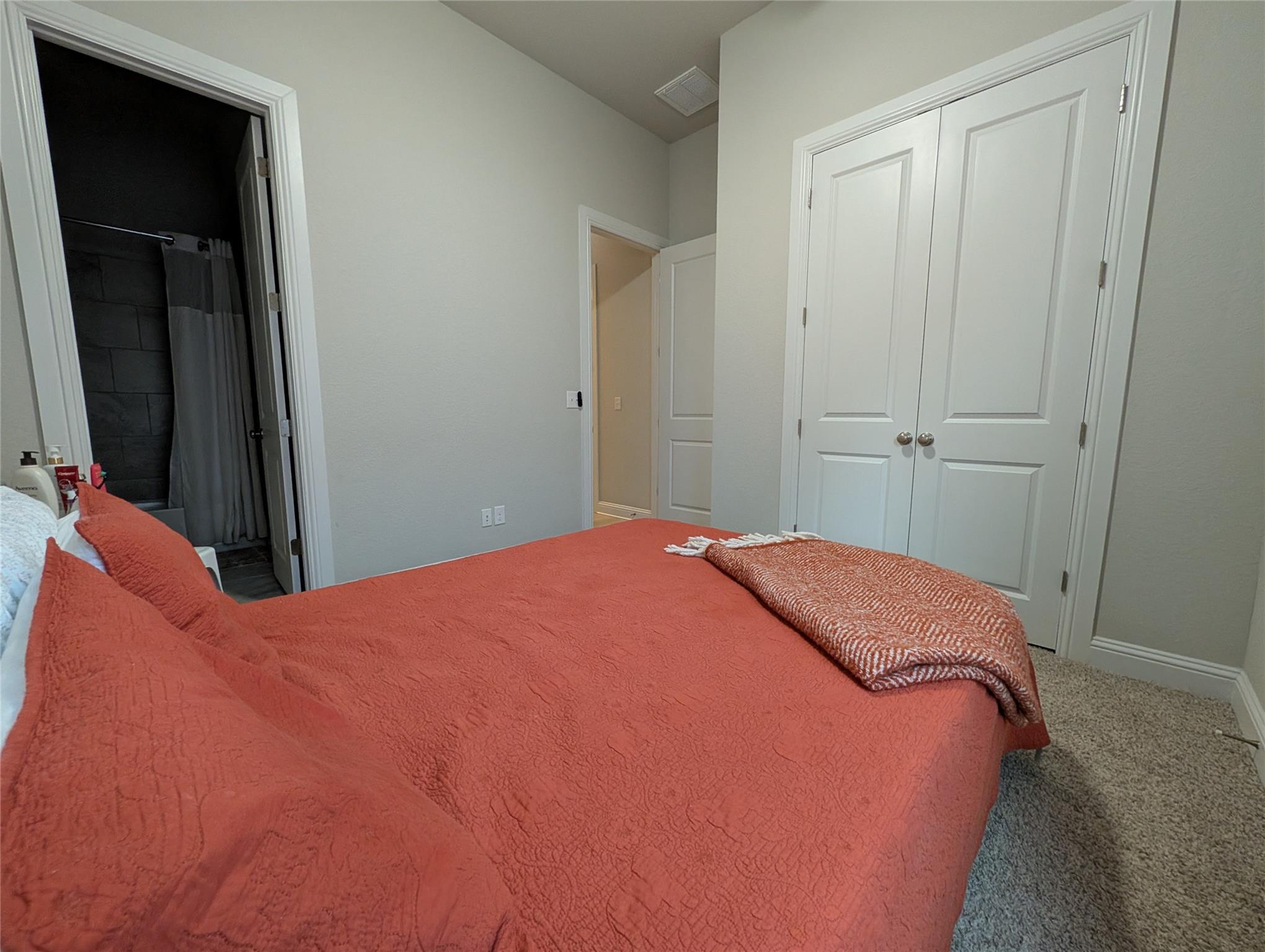 125 WHISTLING WILLOW Dr, Georgetown, TX 78628