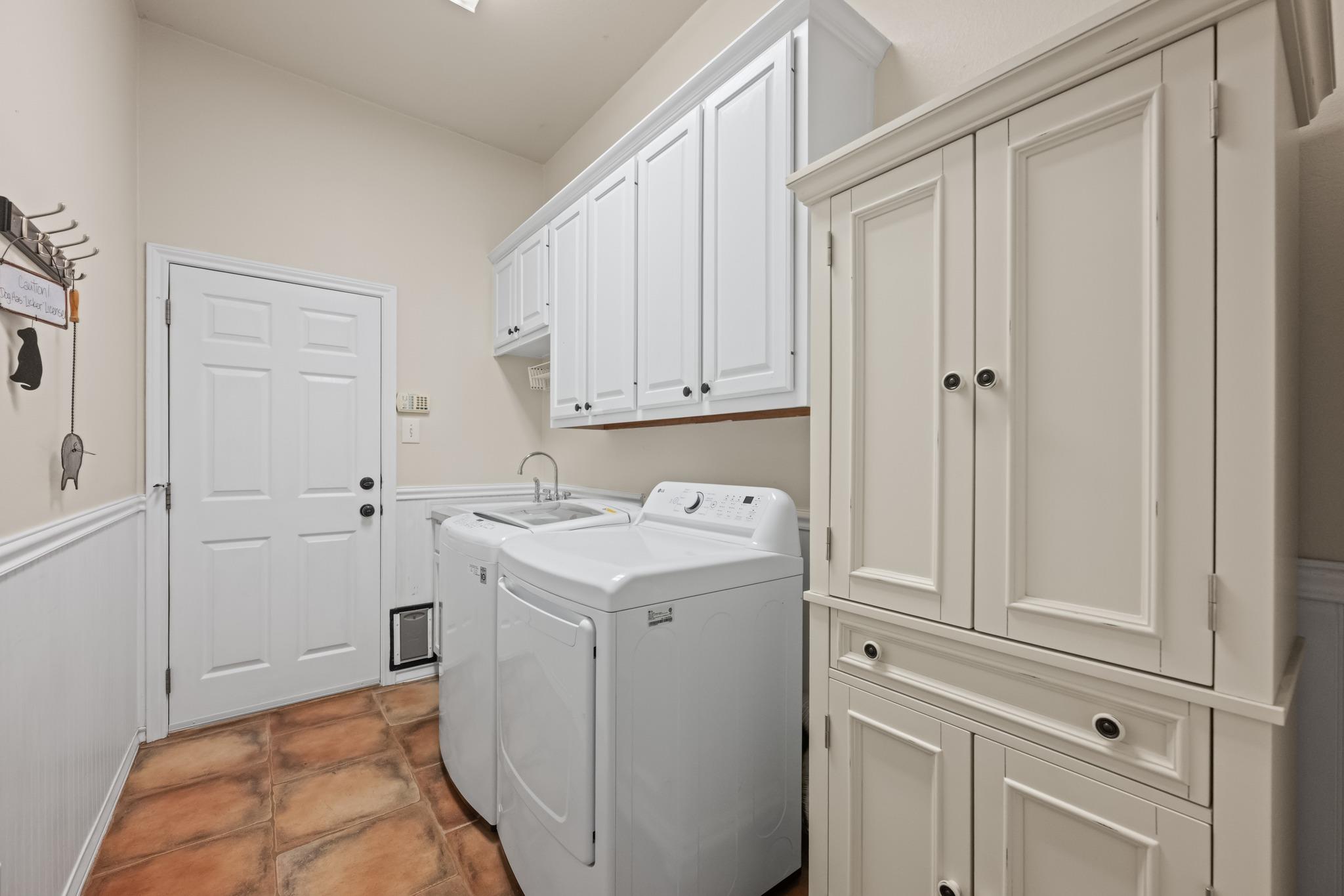 508 S Lariat Cir, Dripping Springs, TX 78620