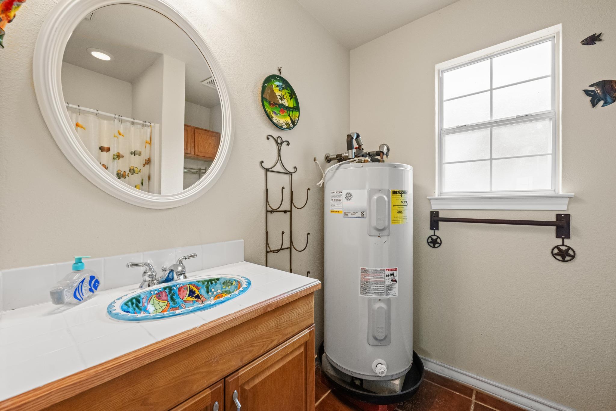 508 S Lariat Cir, Dripping Springs, TX 78620