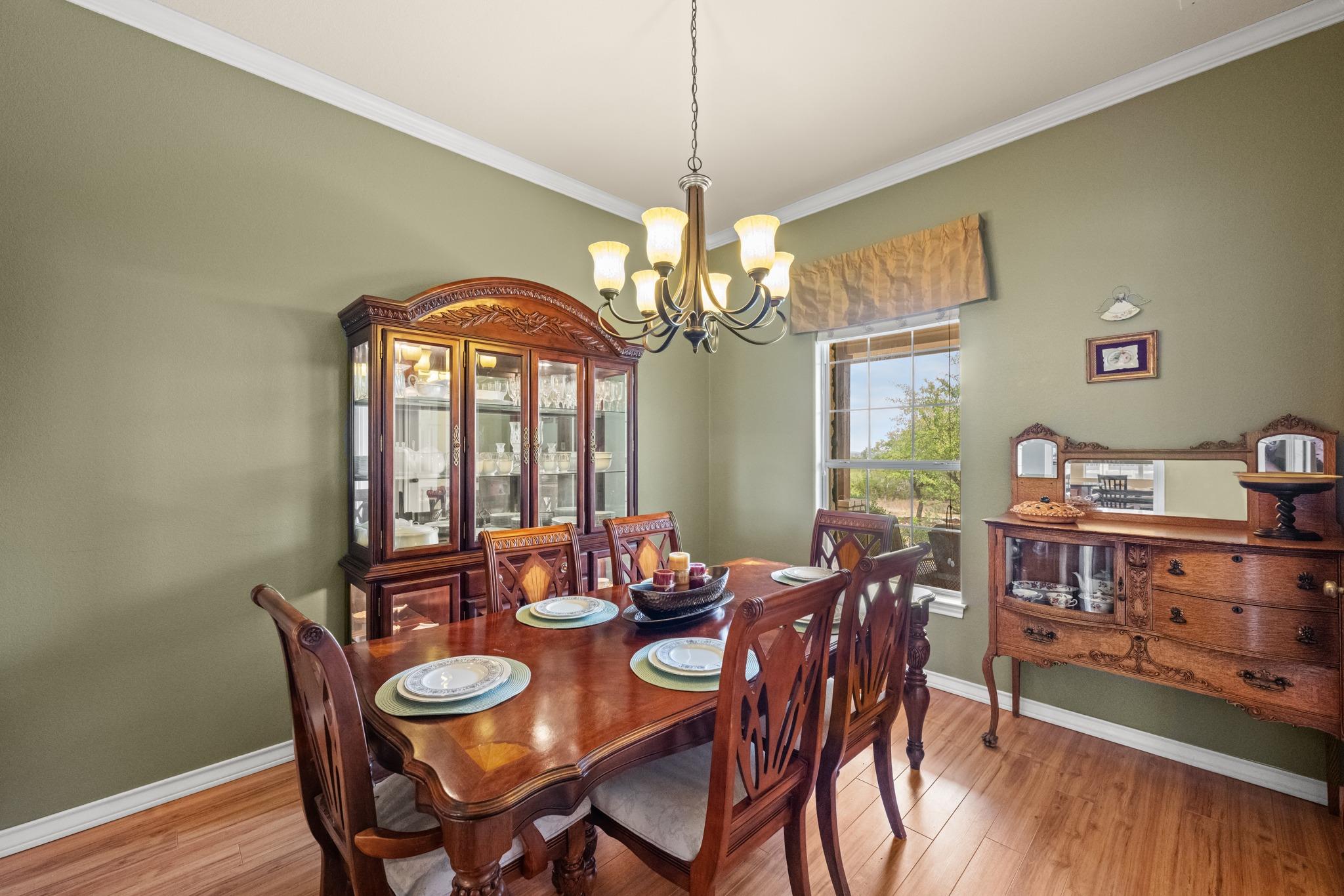 508 S Lariat Cir, Dripping Springs, TX 78620