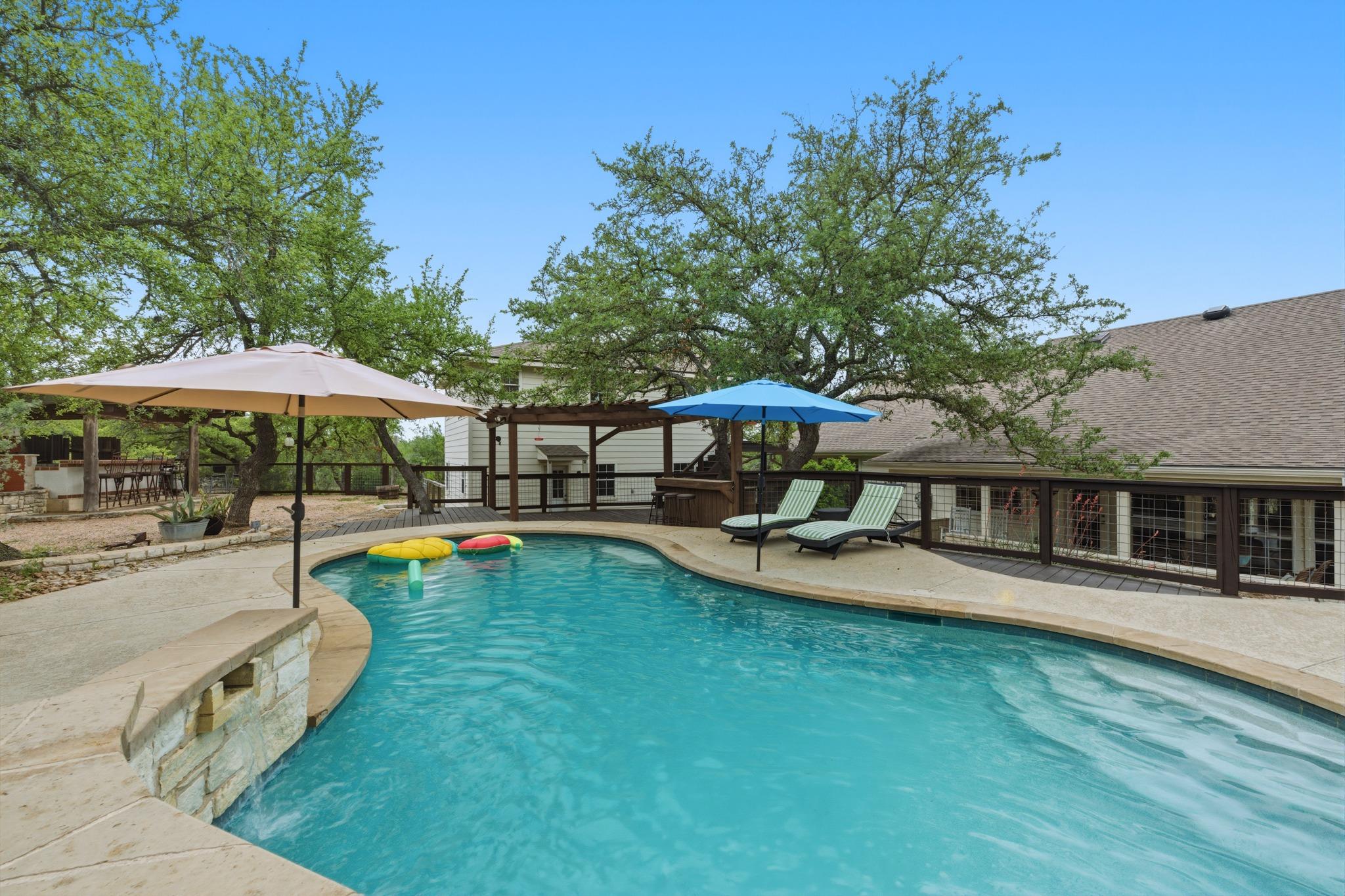 508 S Lariat Cir, Dripping Springs, TX 78620