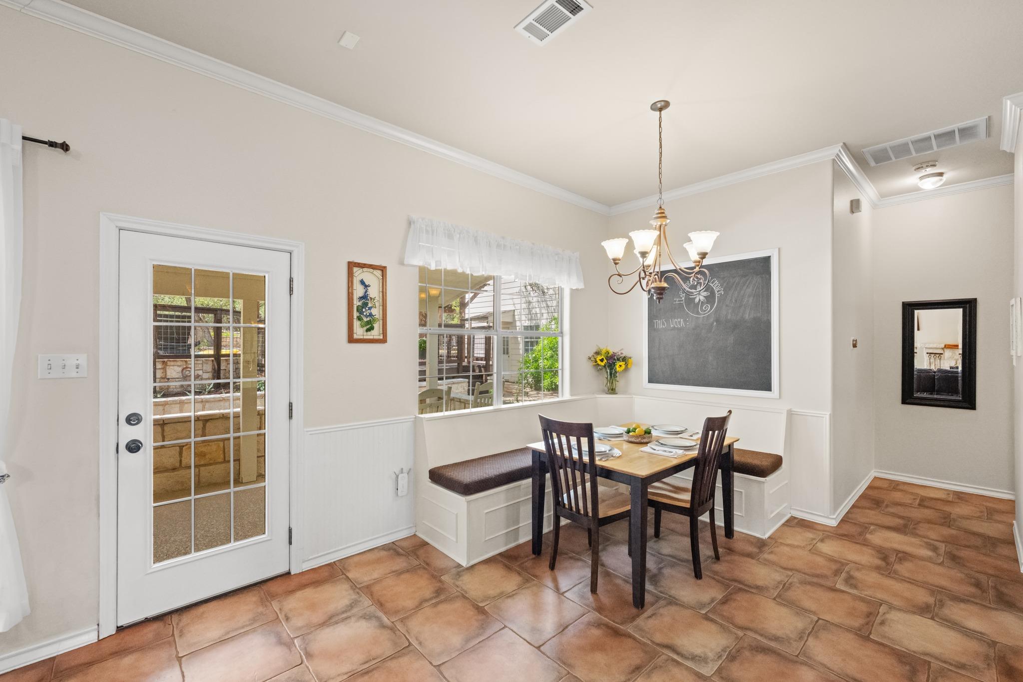 508 S Lariat Cir, Dripping Springs, TX 78620